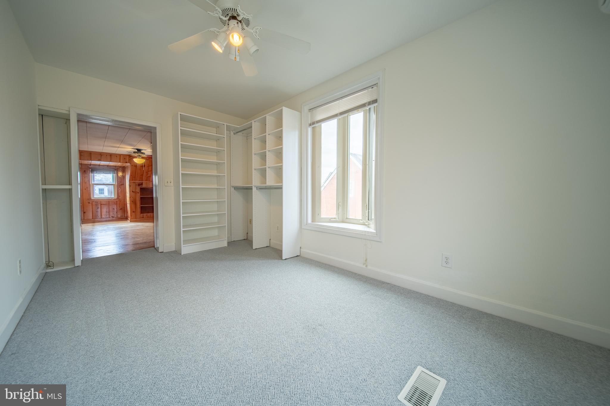 VALLEY VIEW - Residential