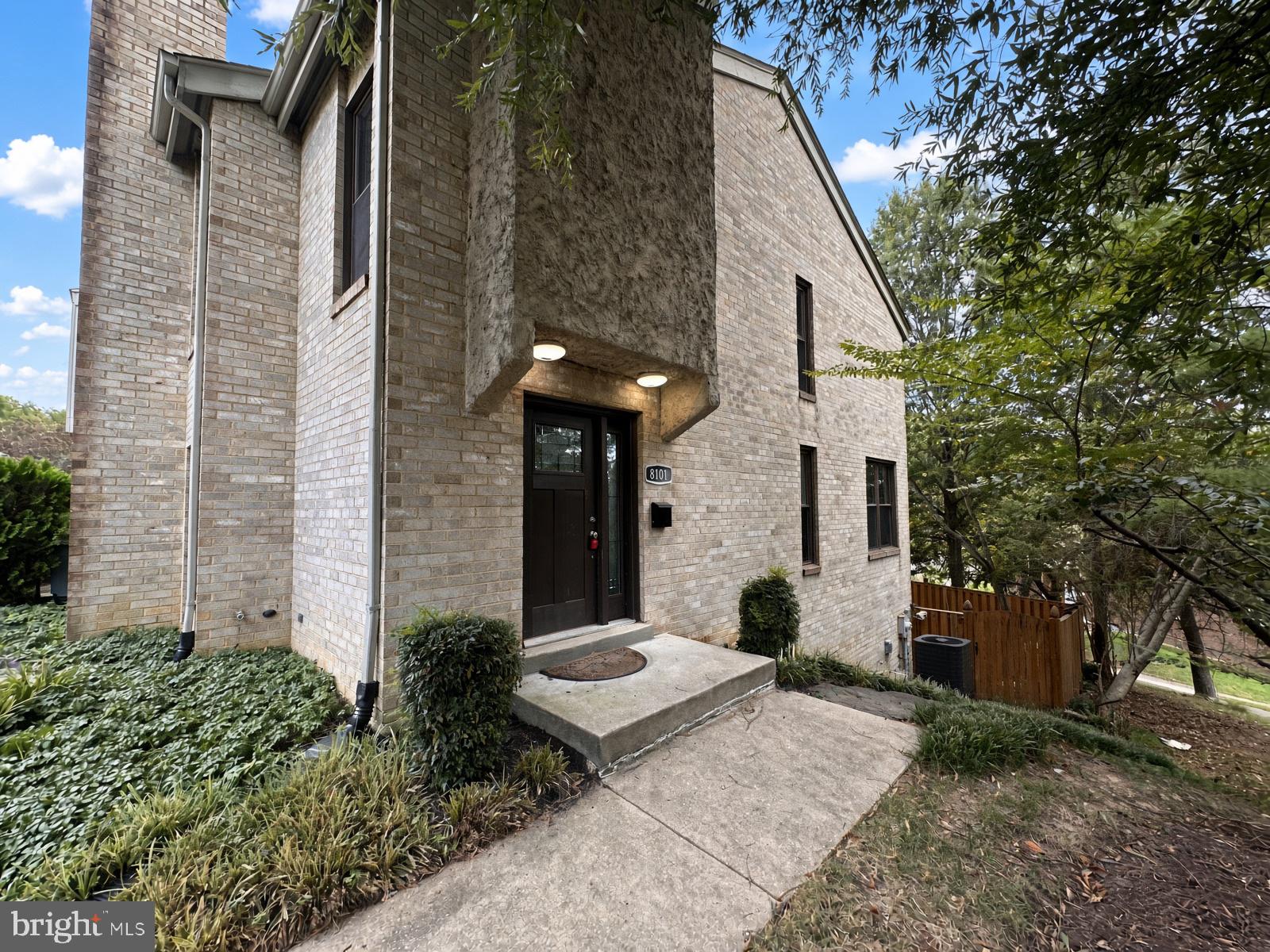 8101 BURKART COURT