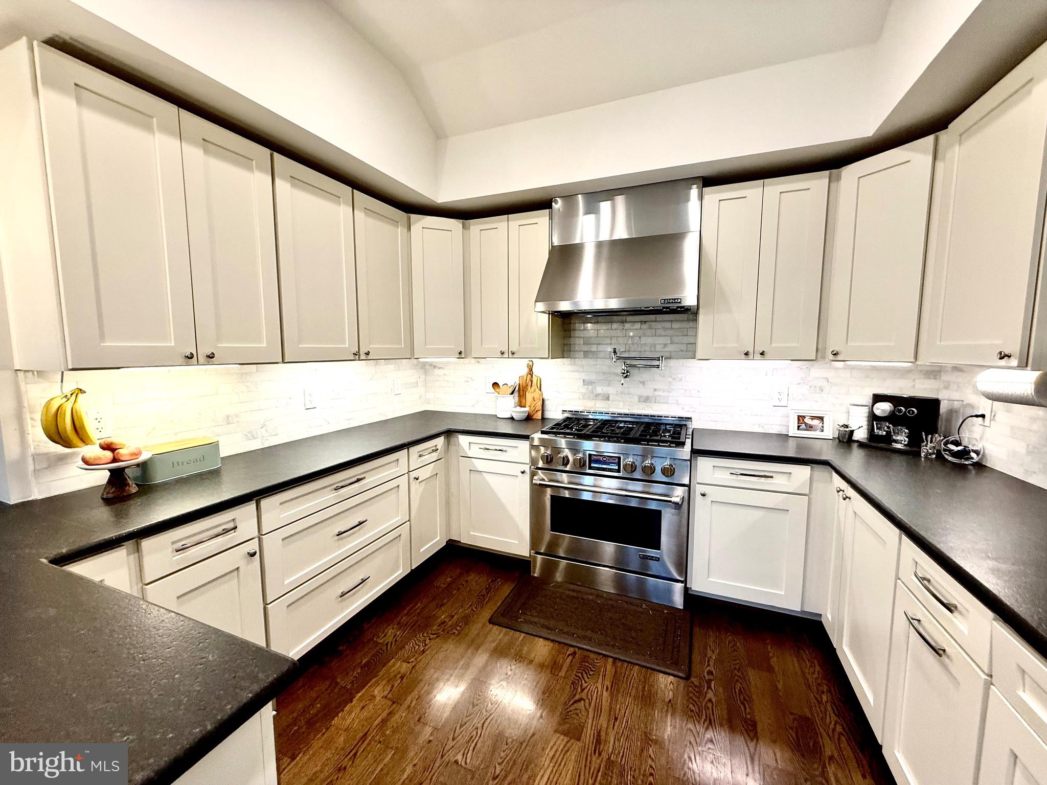 STONELEIGH - Residential