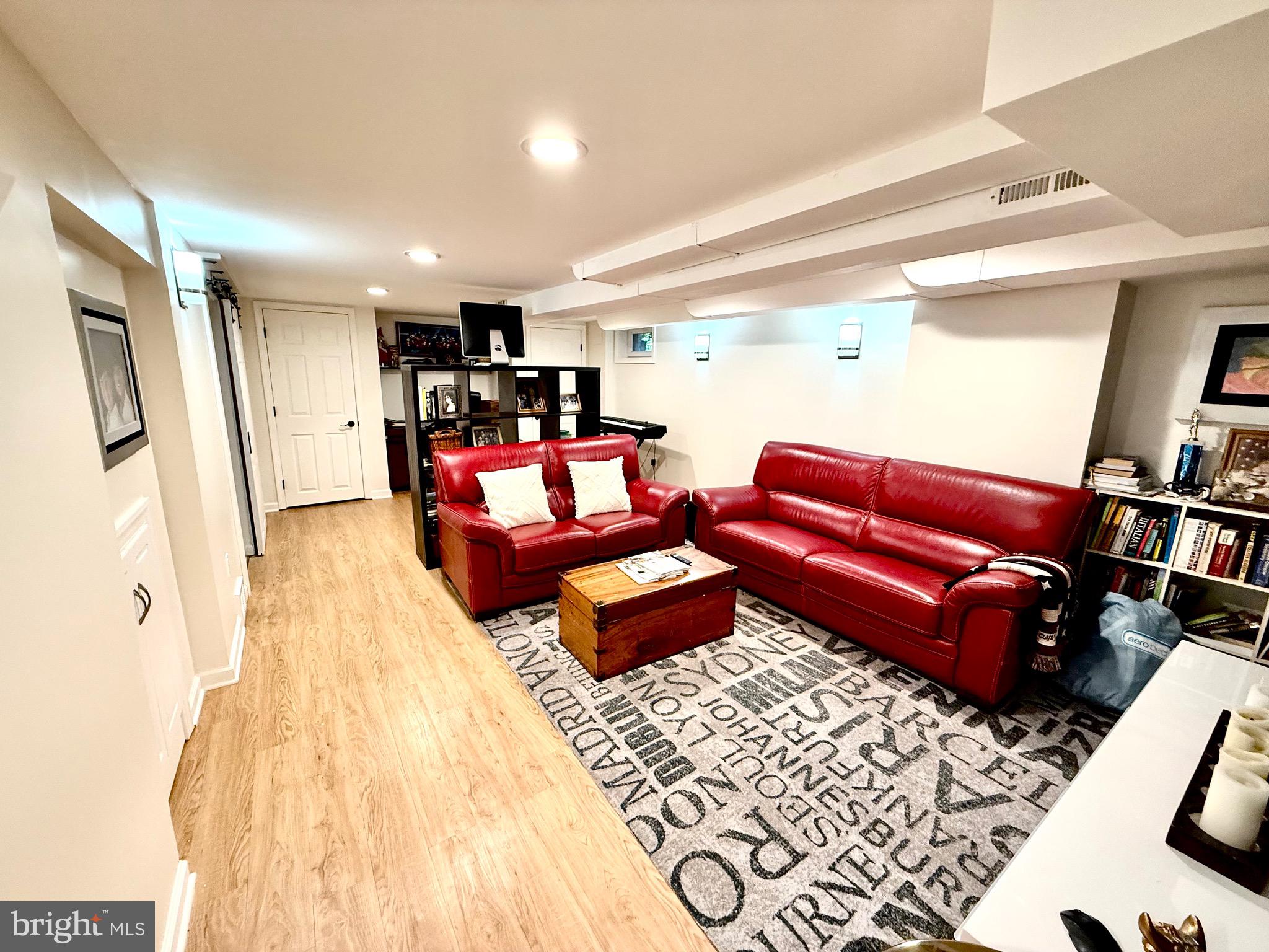 STONELEIGH - Residential