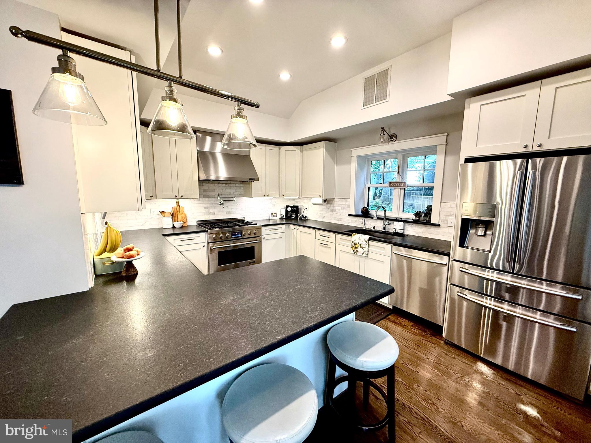 STONELEIGH - Residential