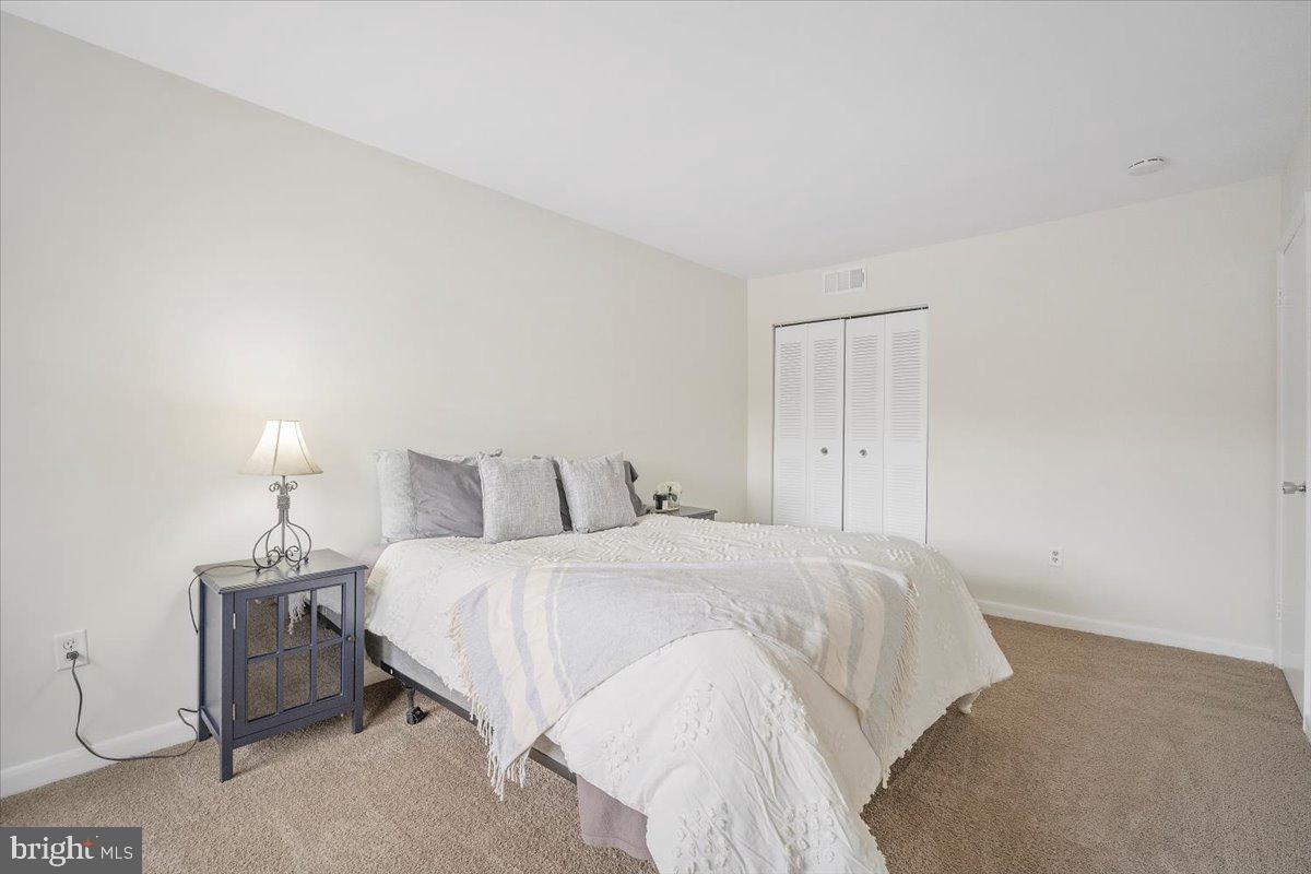 VANTAGE POINT - Residential