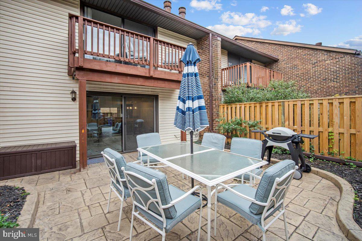 VANTAGE POINT - Residential