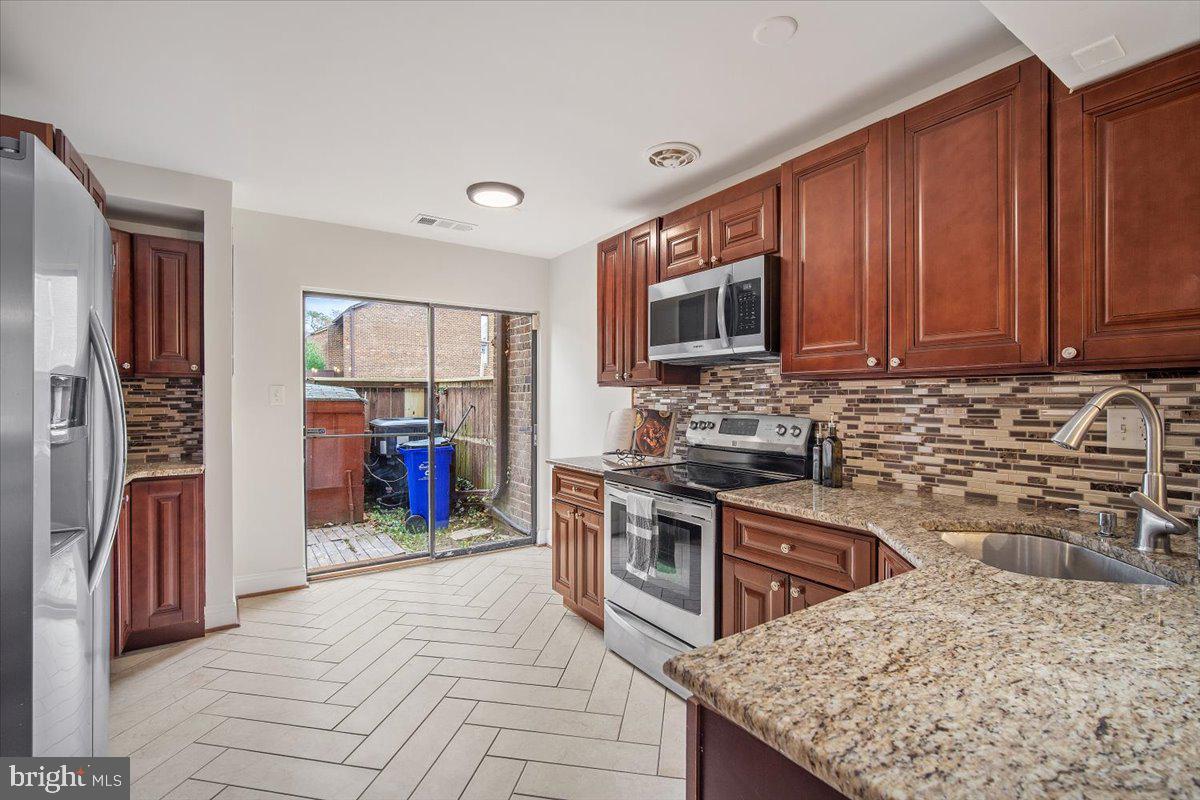 5423 SMOOTH MEADOW WAY C 1 8