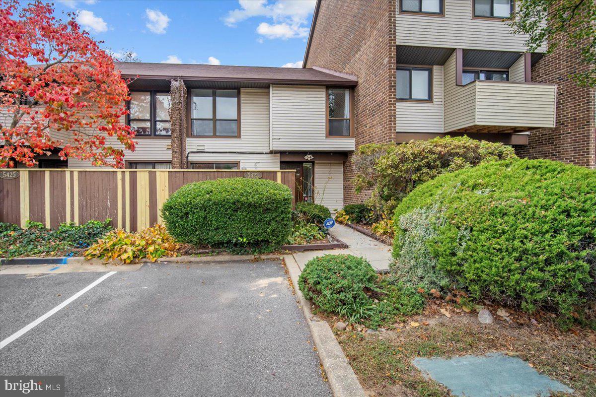 VANTAGE POINT - Residential