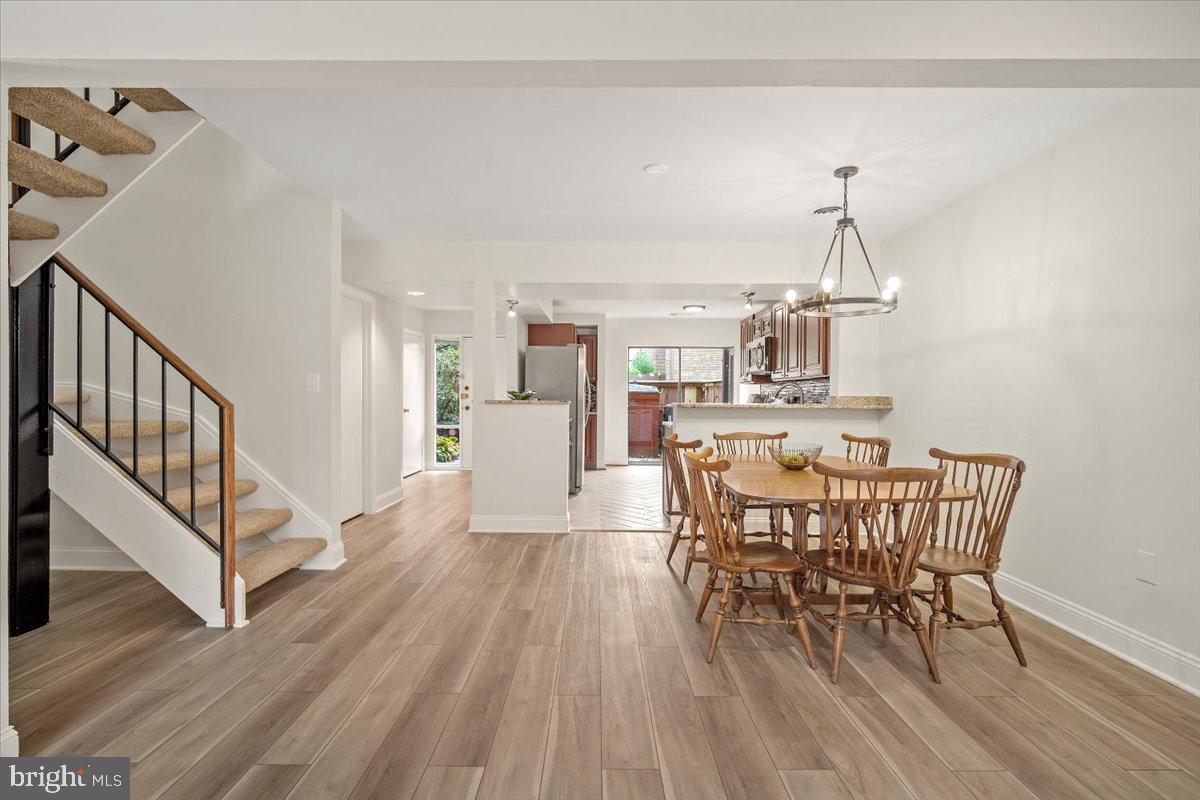 VANTAGE POINT - Residential