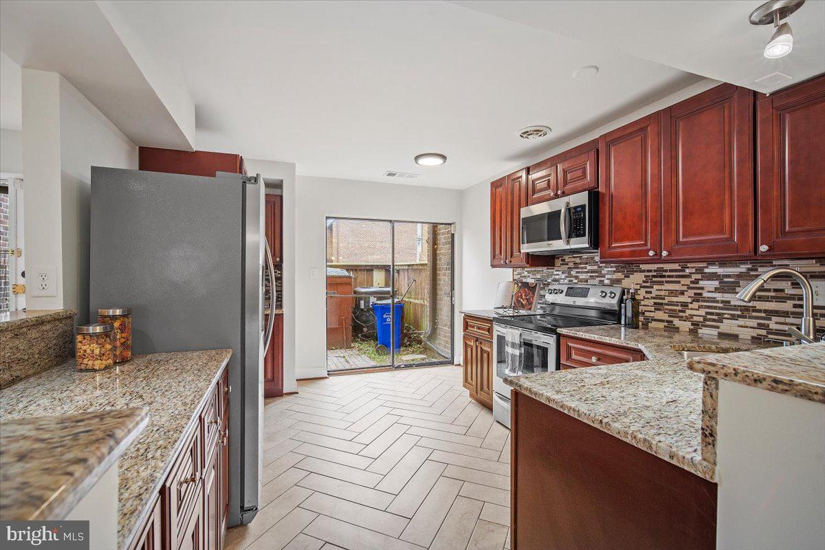 5423 SMOOTH MEADOW WAY C 1 8