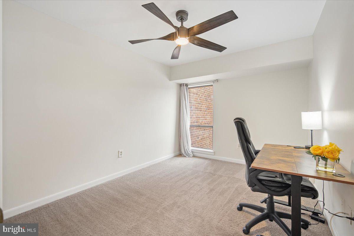 VANTAGE POINT - Residential