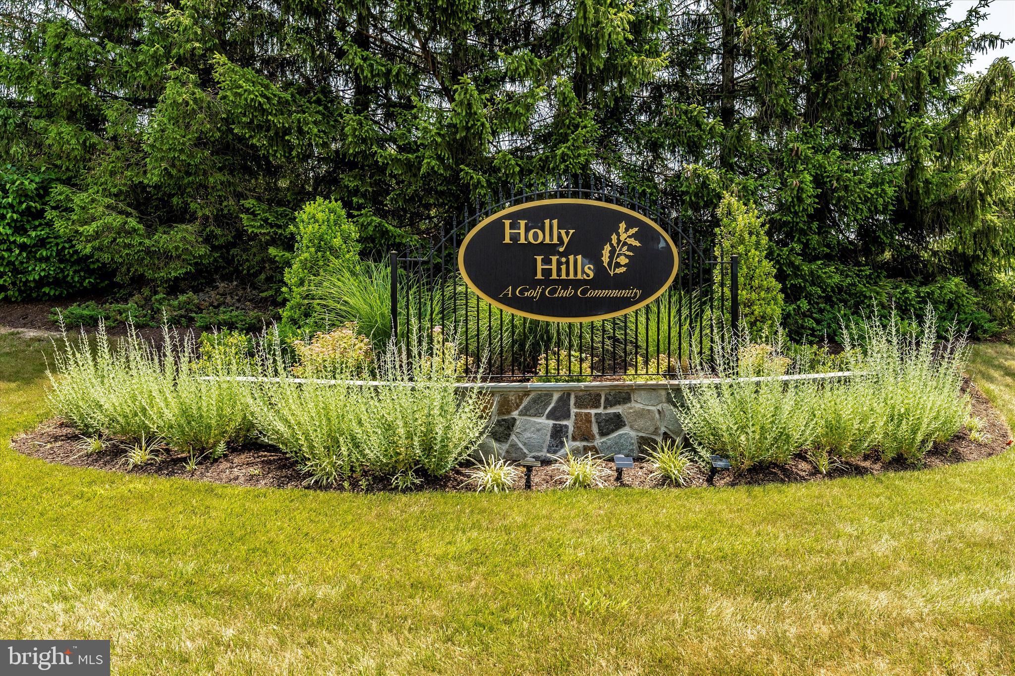 FAIRWAYS AT HOLLY HILL - Residential