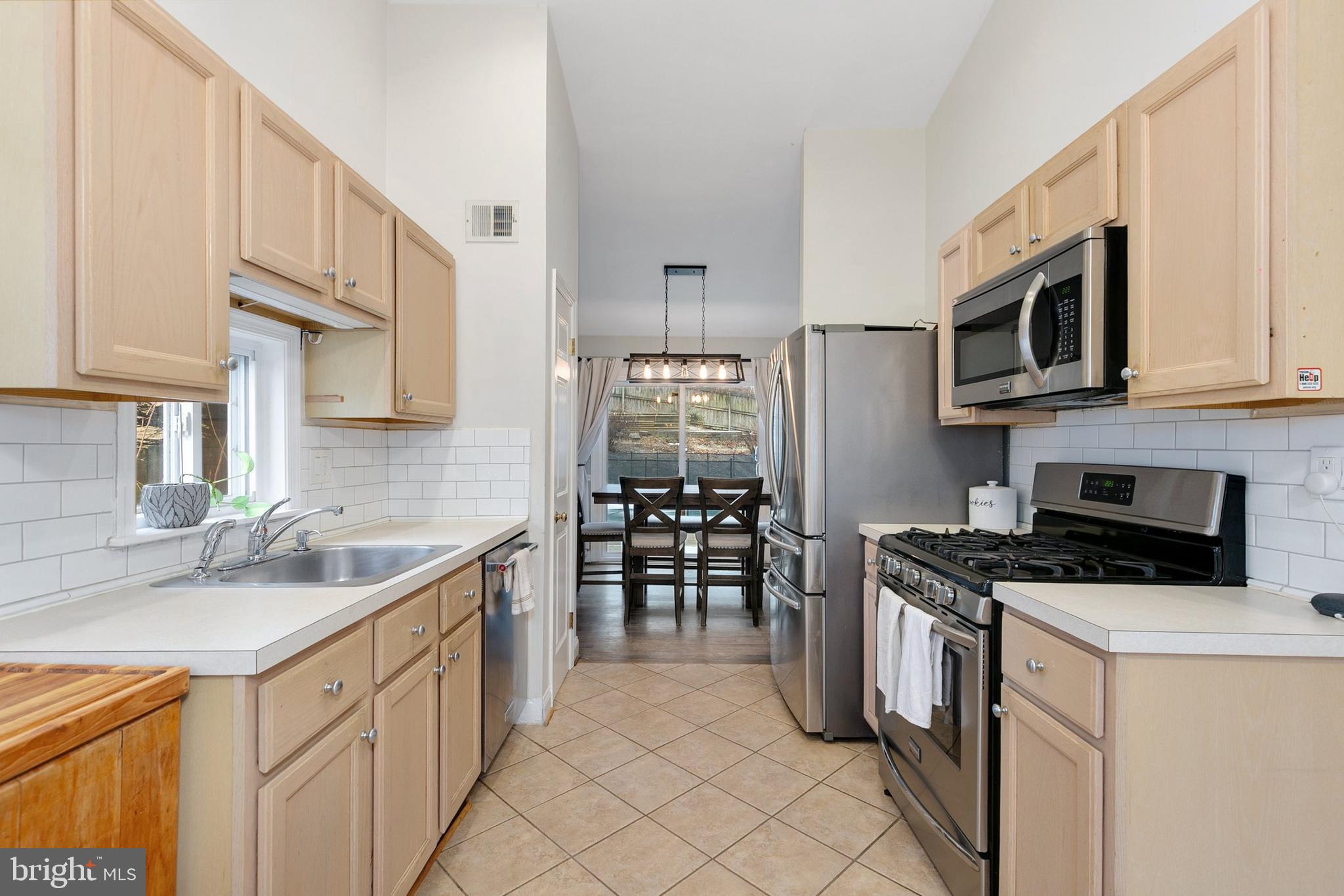 LAYHILL VILLAGE EAST - Residential