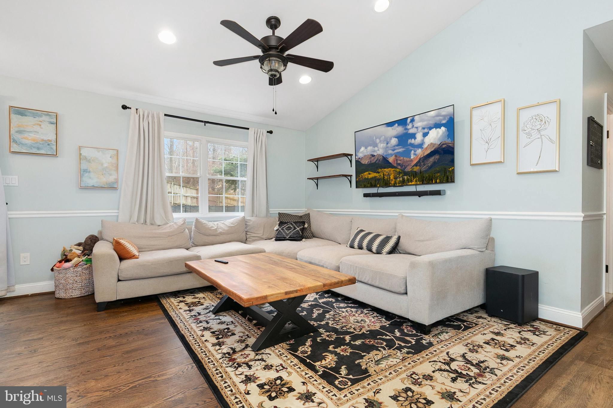 LAYHILL VILLAGE EAST - Residential