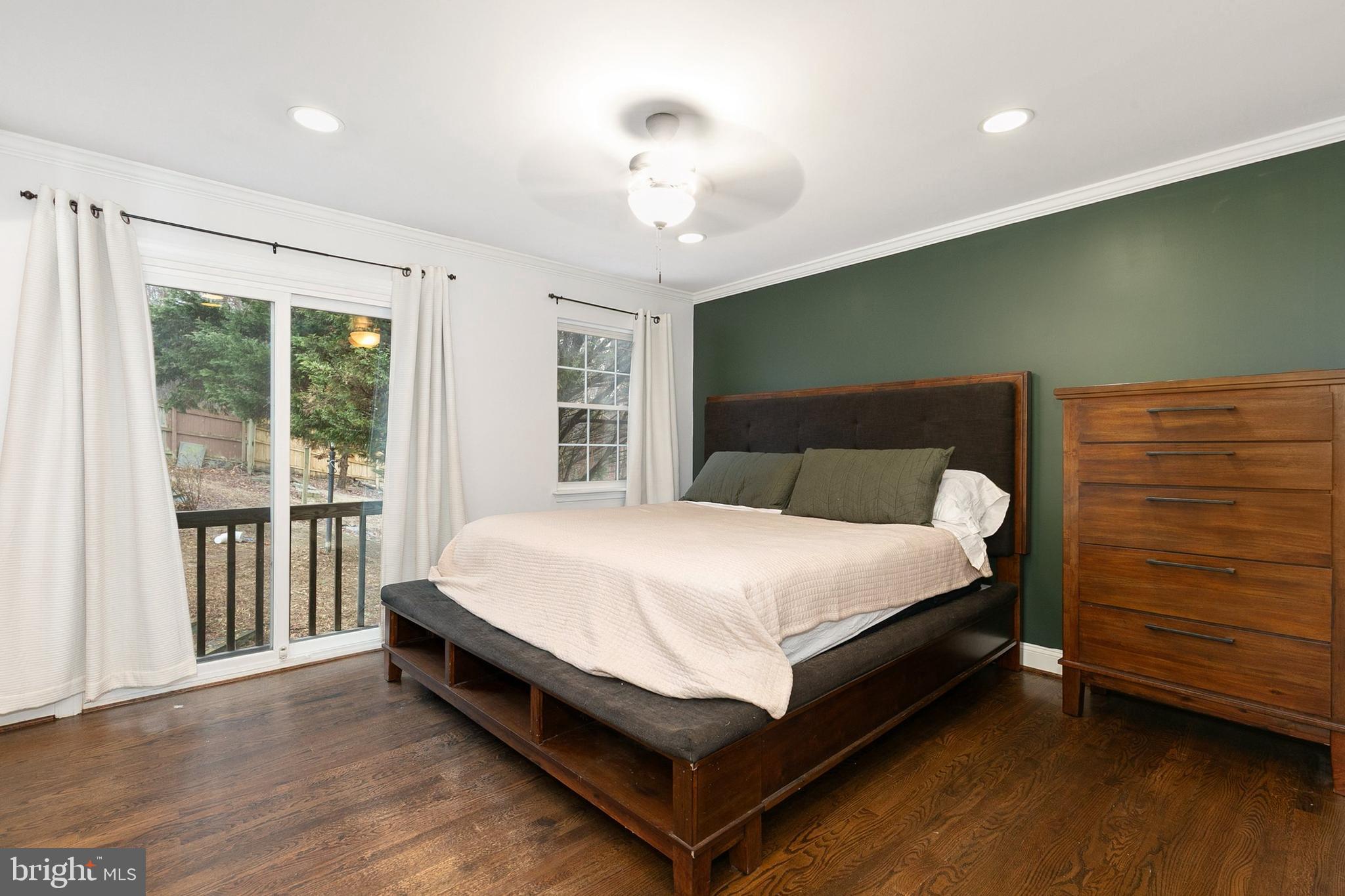 LAYHILL VILLAGE EAST - Residential