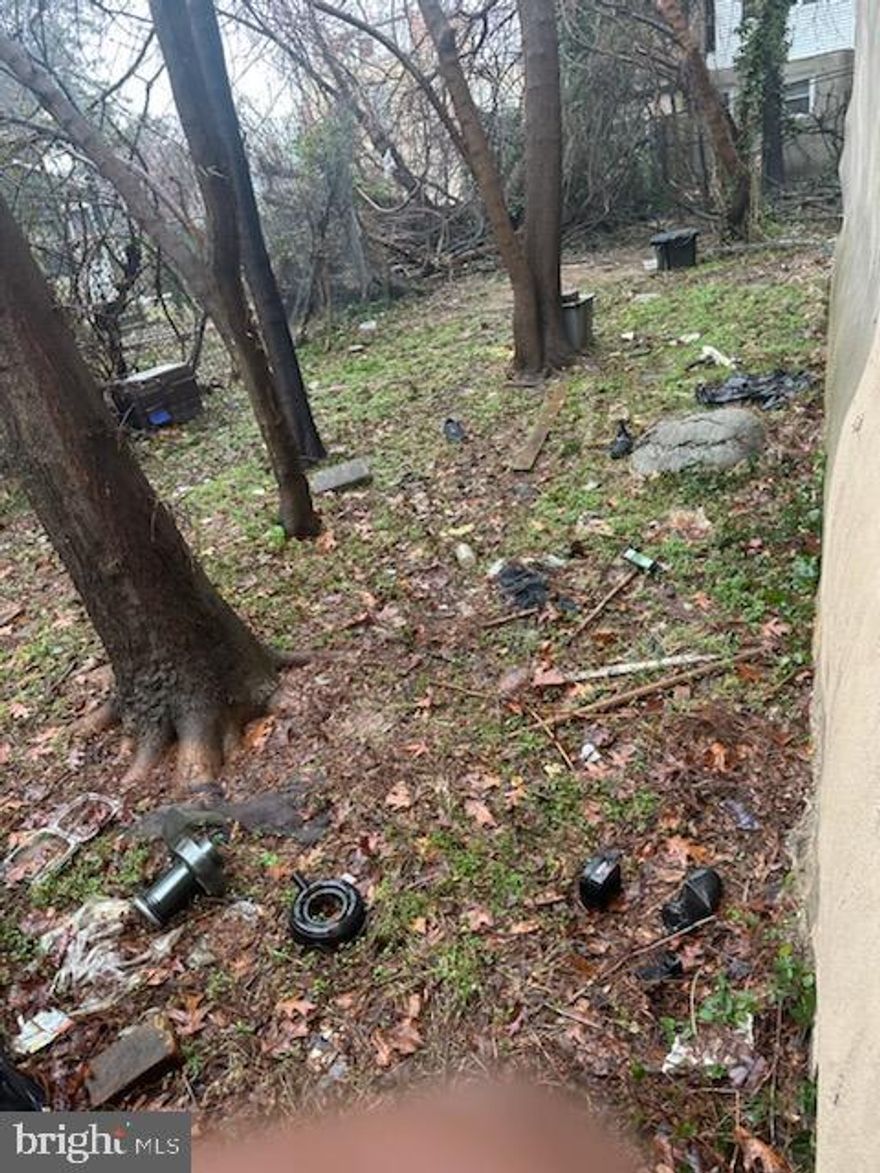 Seller is related to Agent.