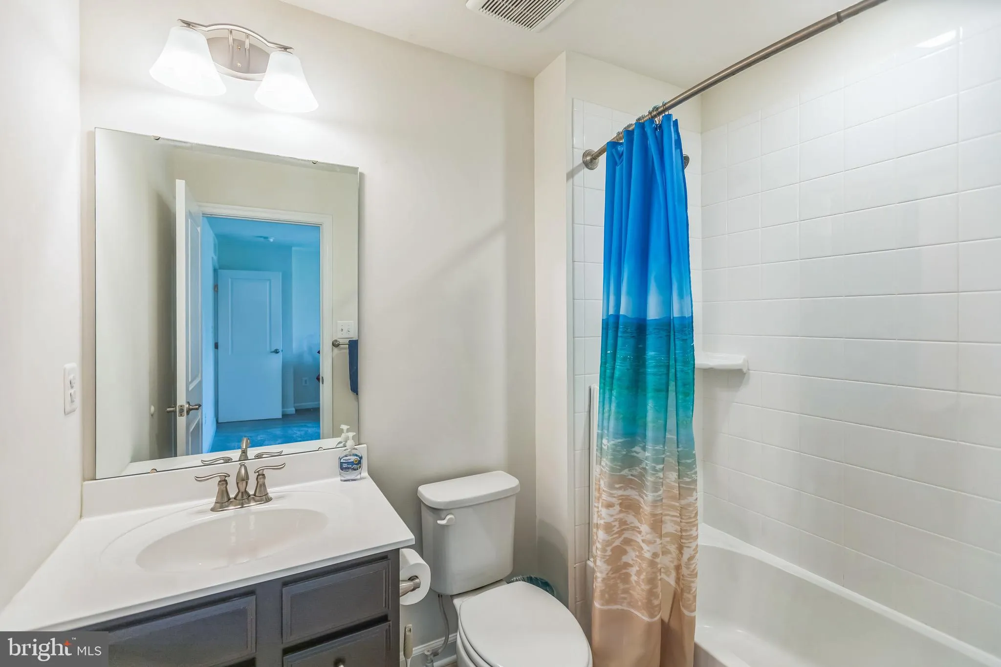 Burtonsville, Maryland 20866, United States, 5 Bedrooms Bedrooms, ,5 BathroomsBathrooms,Residential,Active,143108