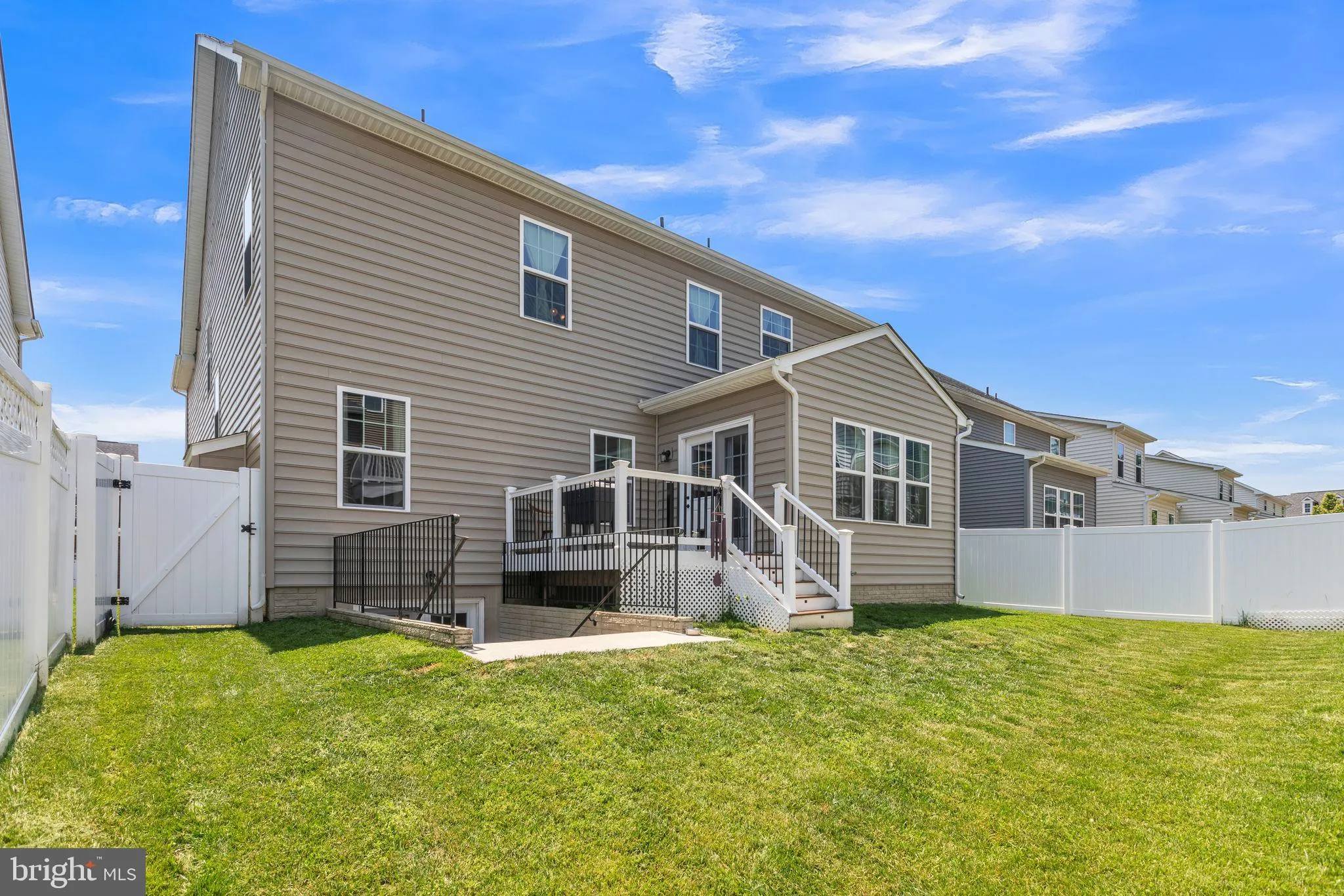 Burtonsville, Maryland 20866, United States, 5 Bedrooms Bedrooms, ,5 BathroomsBathrooms,Residential,Active,143108