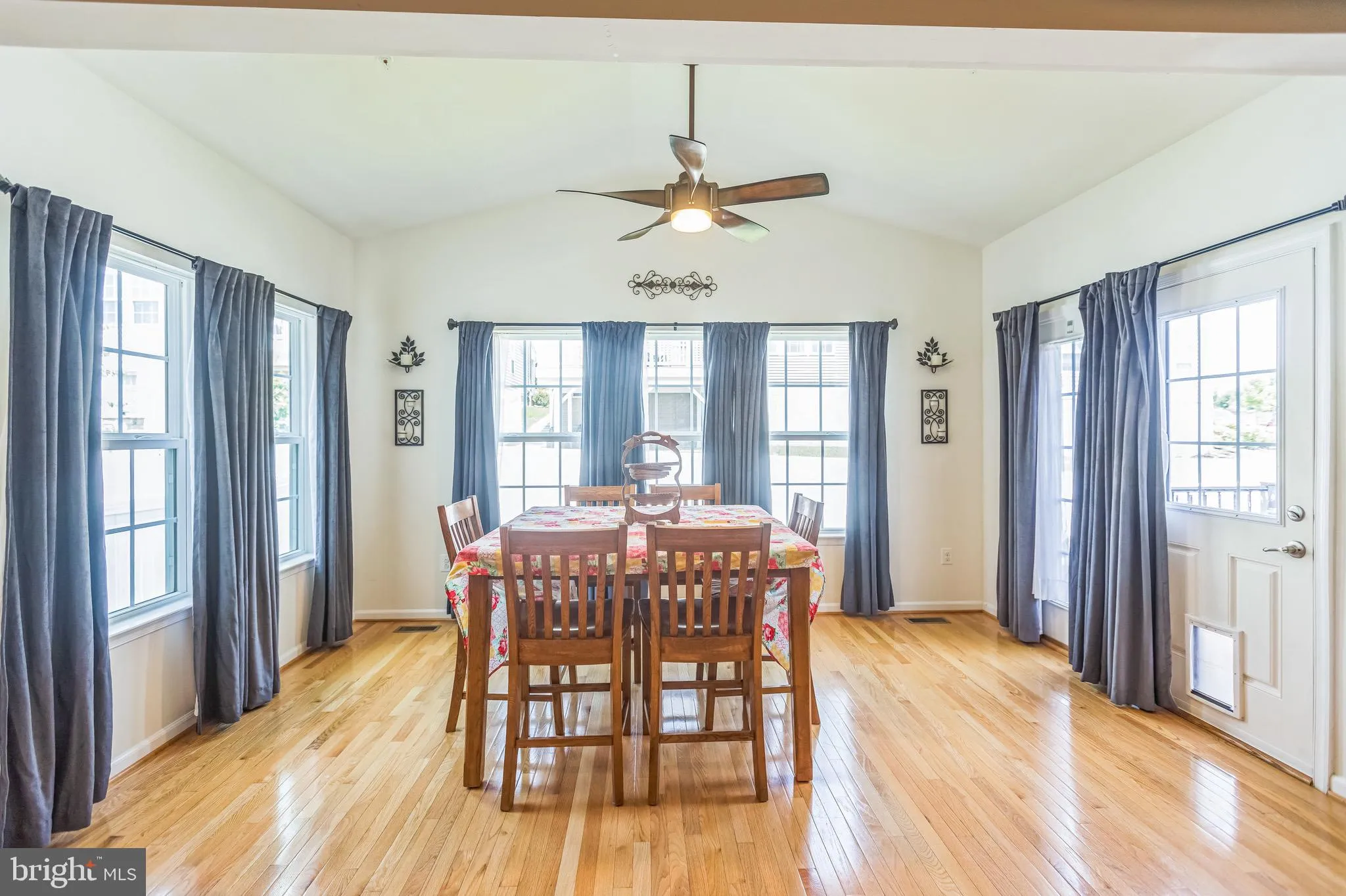 Burtonsville, Maryland 20866, United States, 5 Bedrooms Bedrooms, ,5 BathroomsBathrooms,Residential,Active,143108