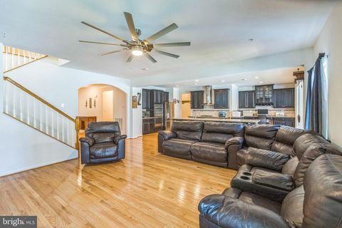 4208 CAMBERWELL LANE BURTONSVILLE MD 20866