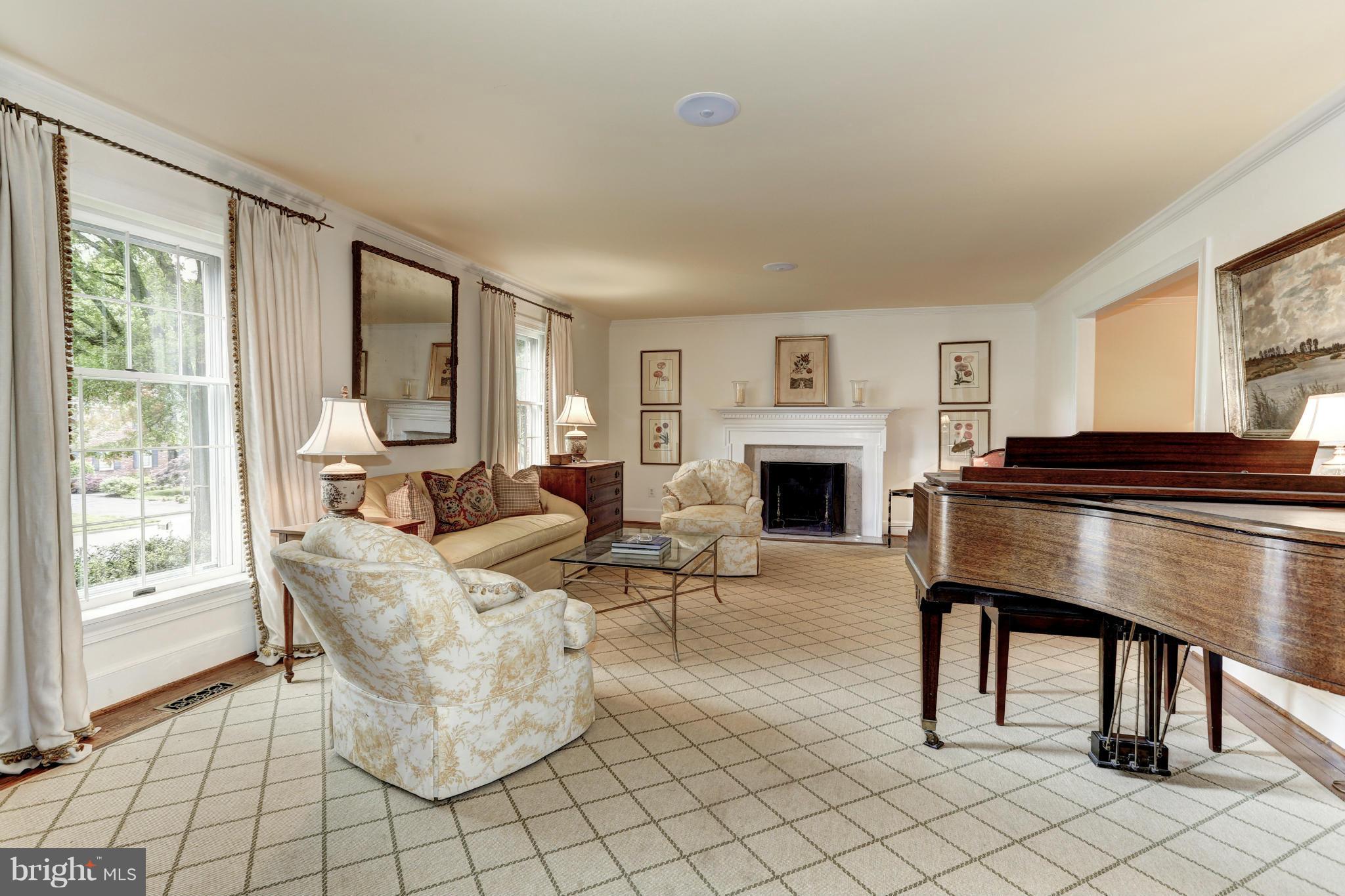 LYNWOOD - Residential