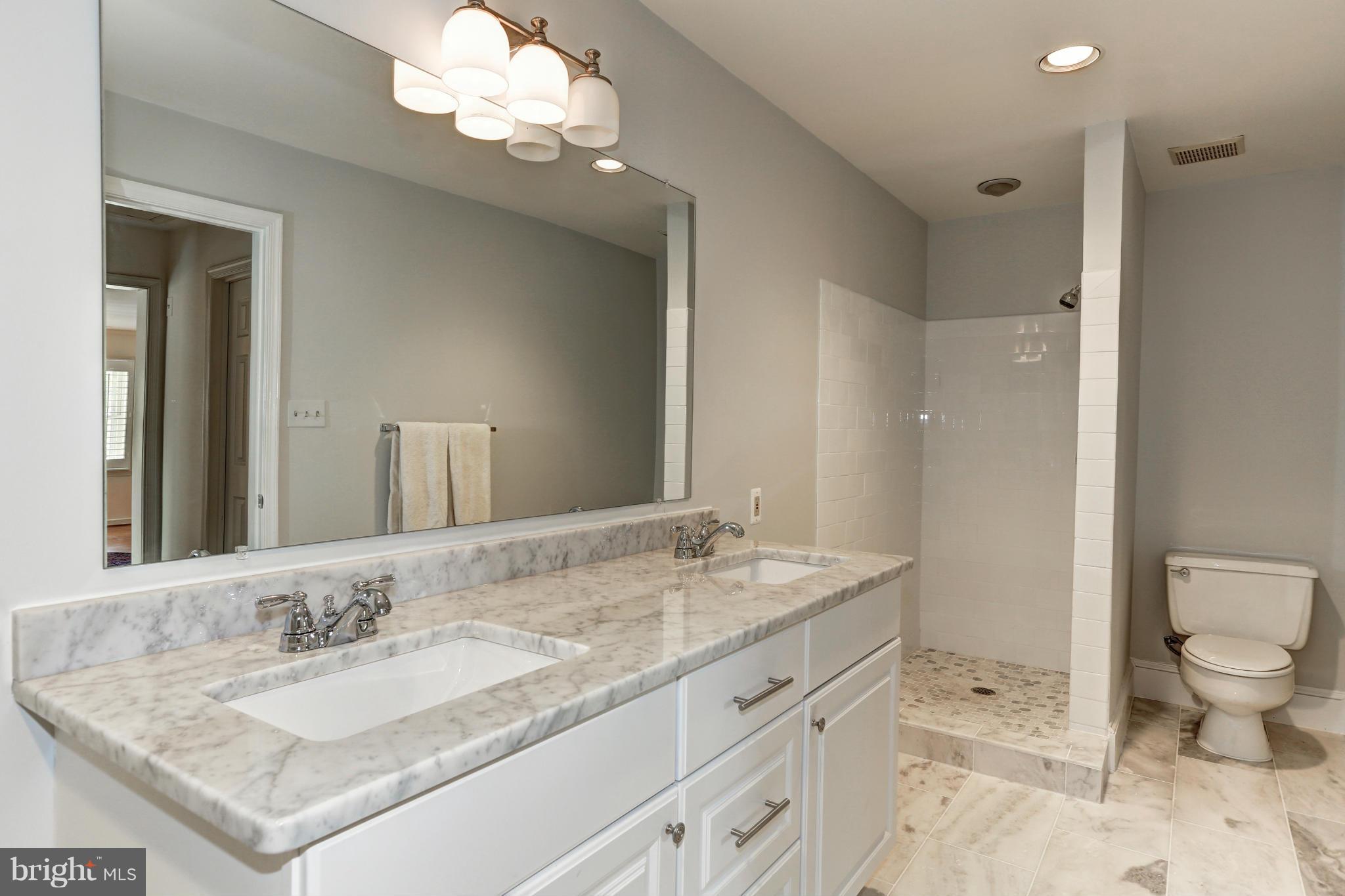 LYNWOOD - Residential