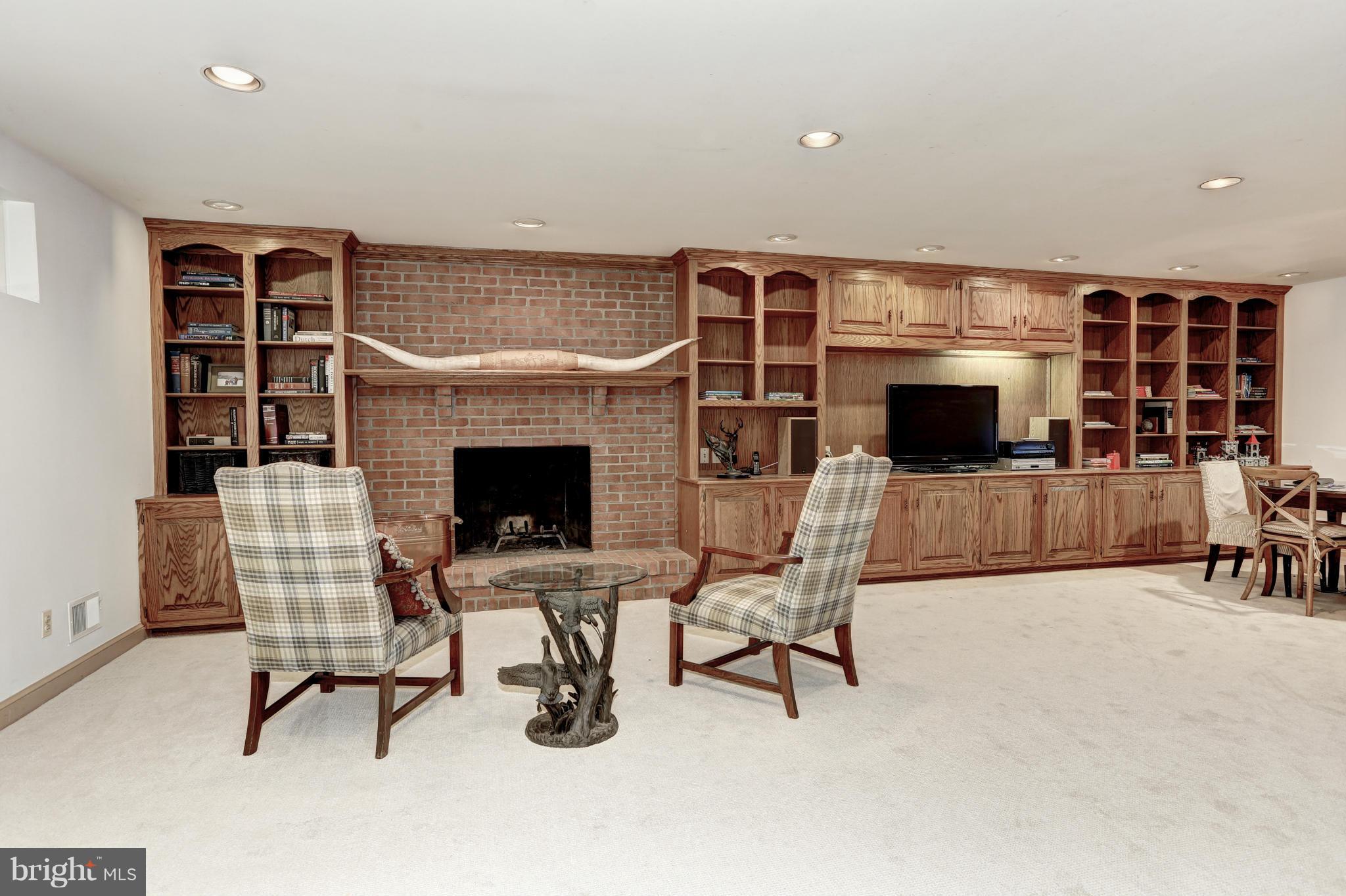 LYNWOOD - Residential