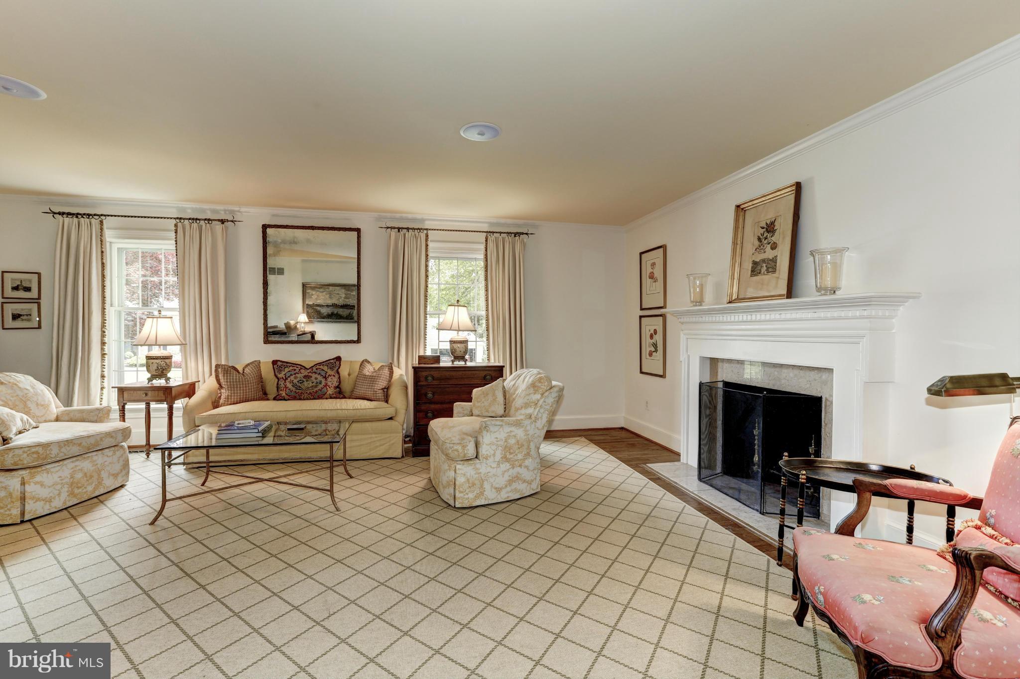 LYNWOOD - Residential