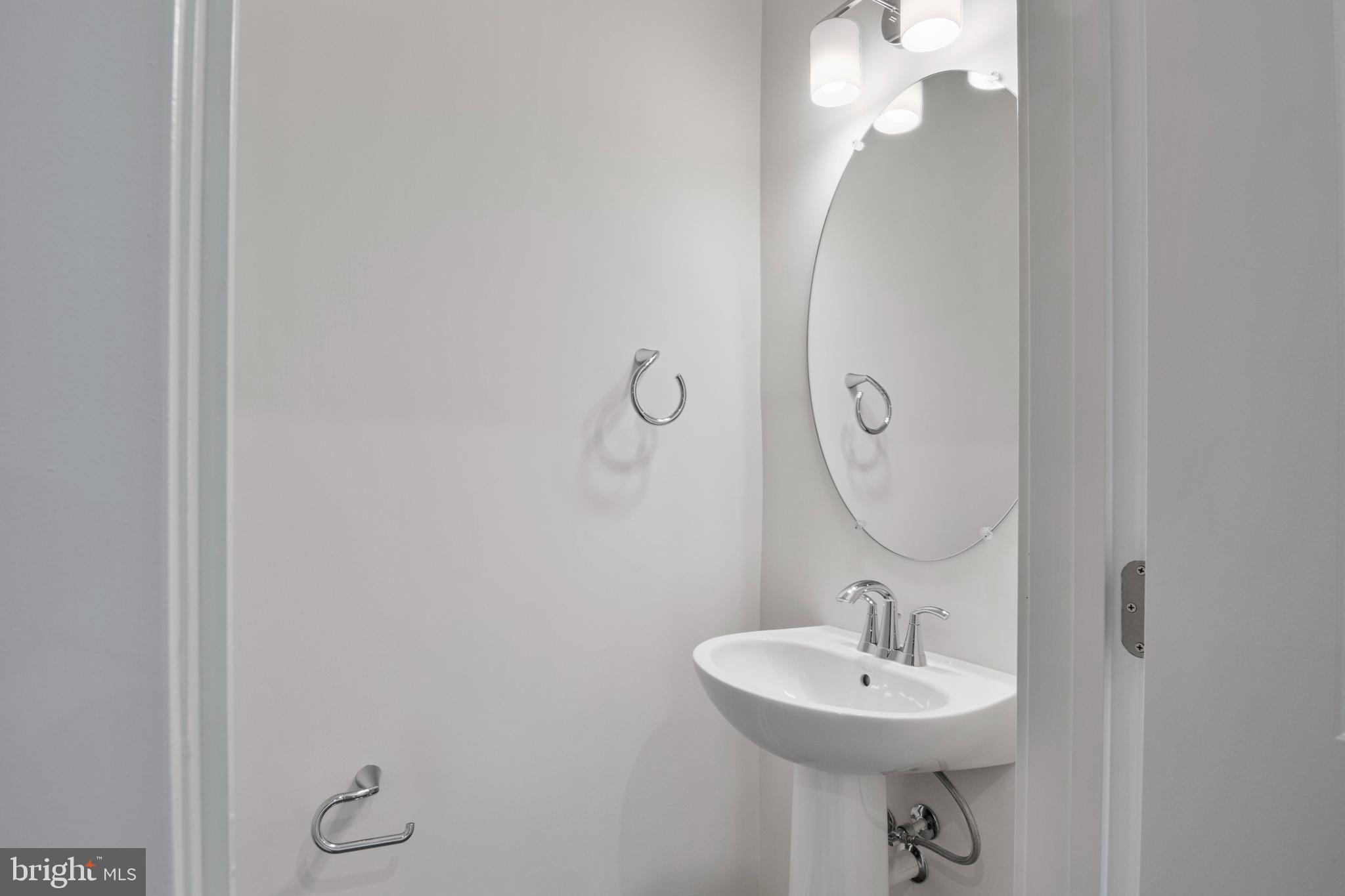 REGAL CHASE - Residential Lease