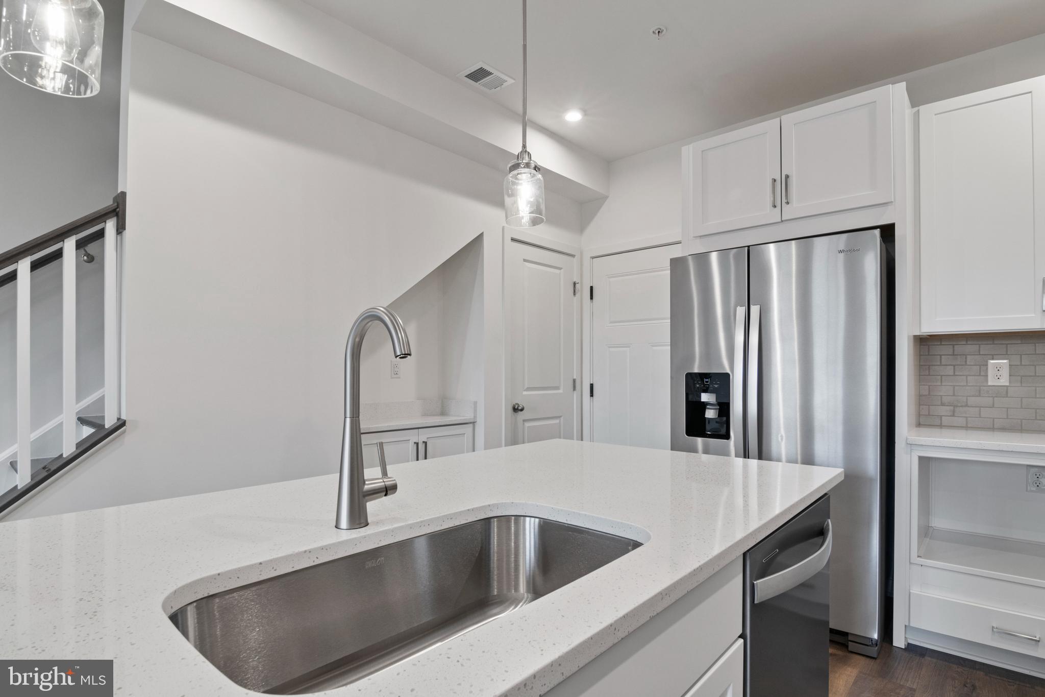 REGAL CHASE - Residential Lease