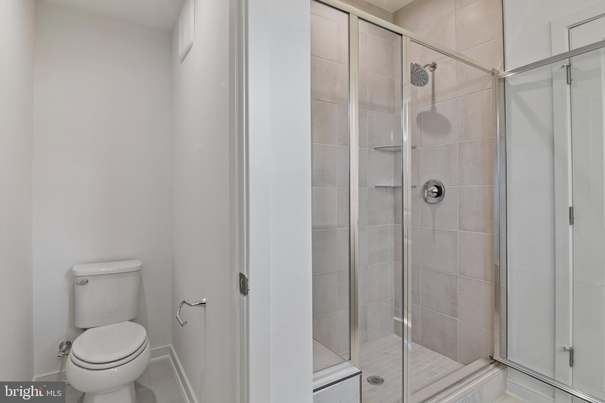 REGAL CHASE - Residential Lease