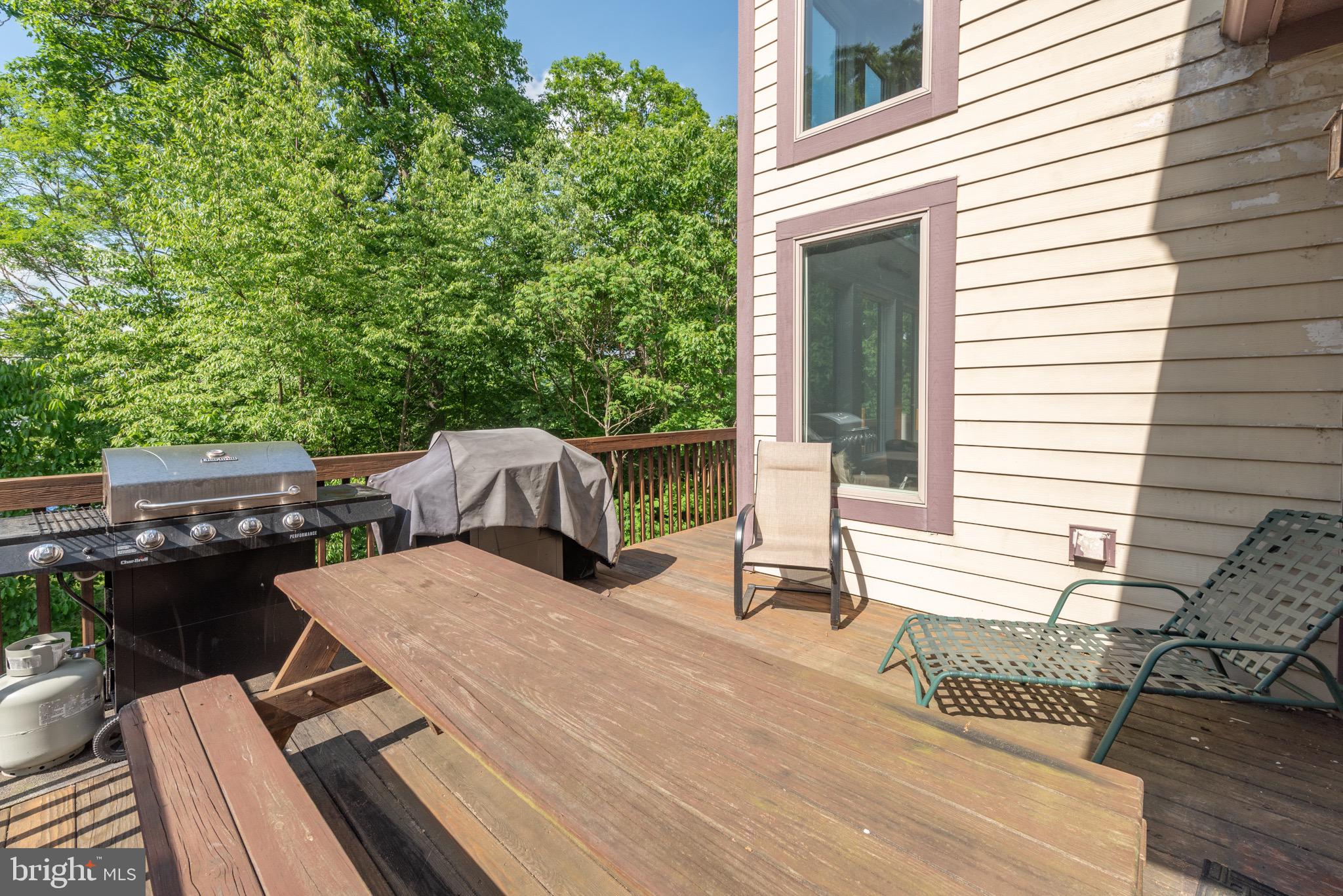 SILVER TREE LANDING - Residential