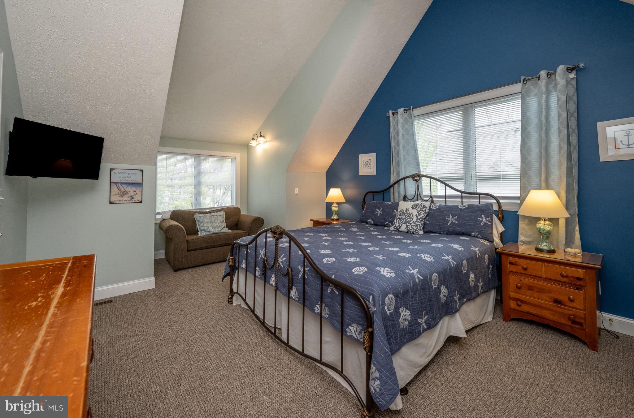 SILVER TREE LANDING - Residential