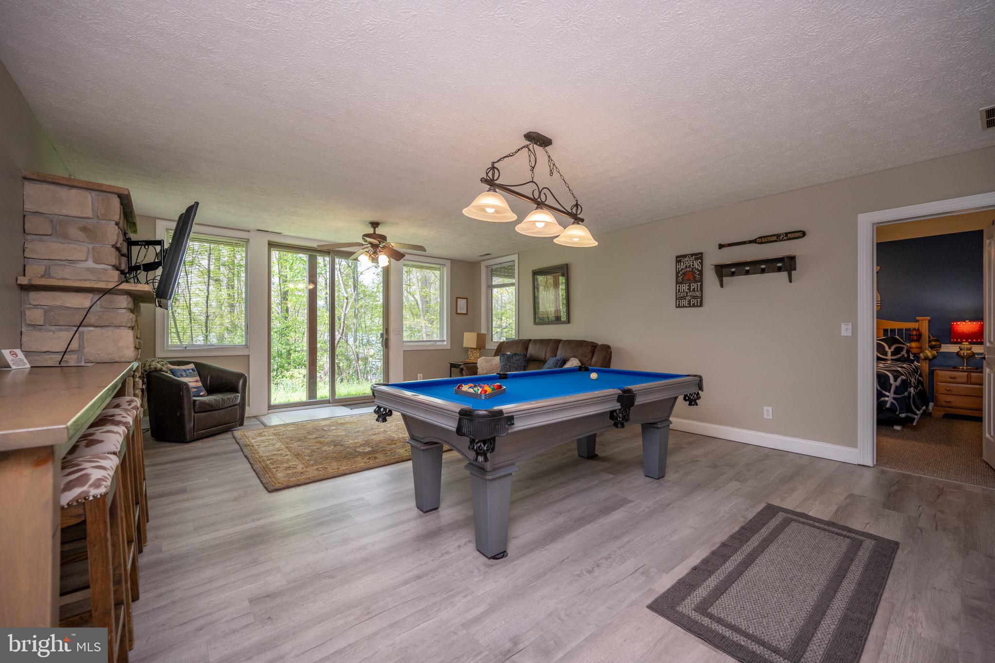 SILVER TREE LANDING - Residential