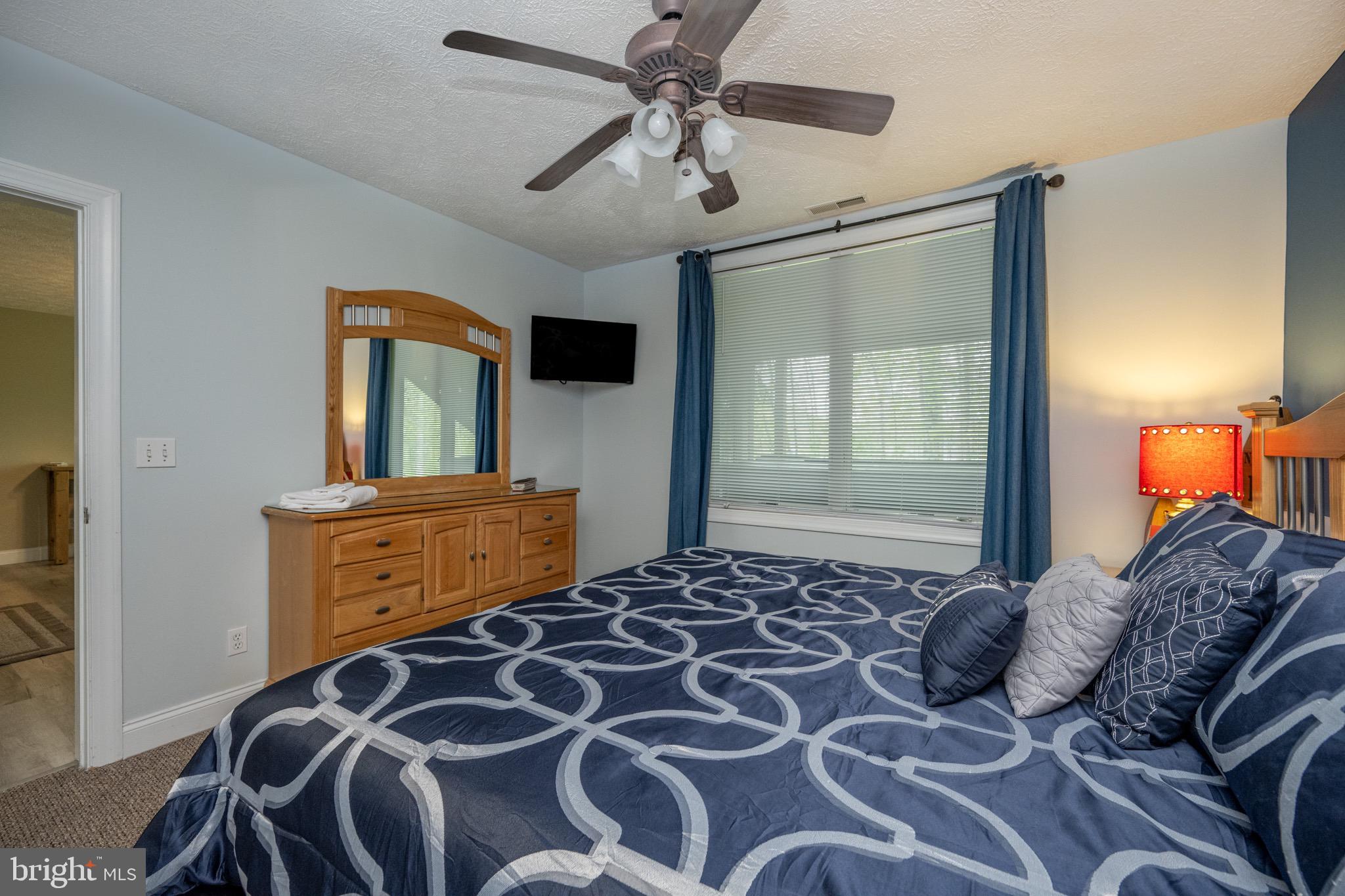 SILVER TREE LANDING - Residential