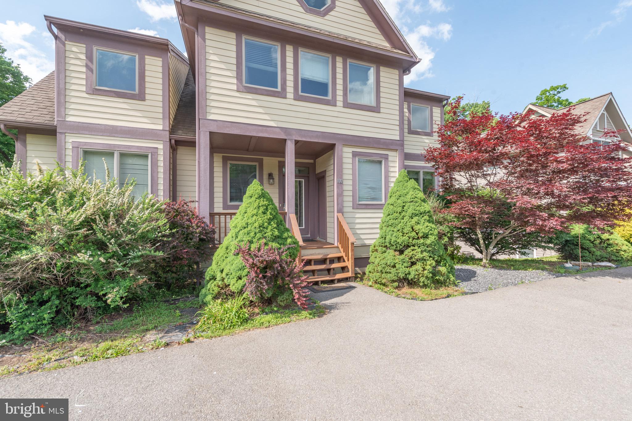 SILVER TREE LANDING - Residential