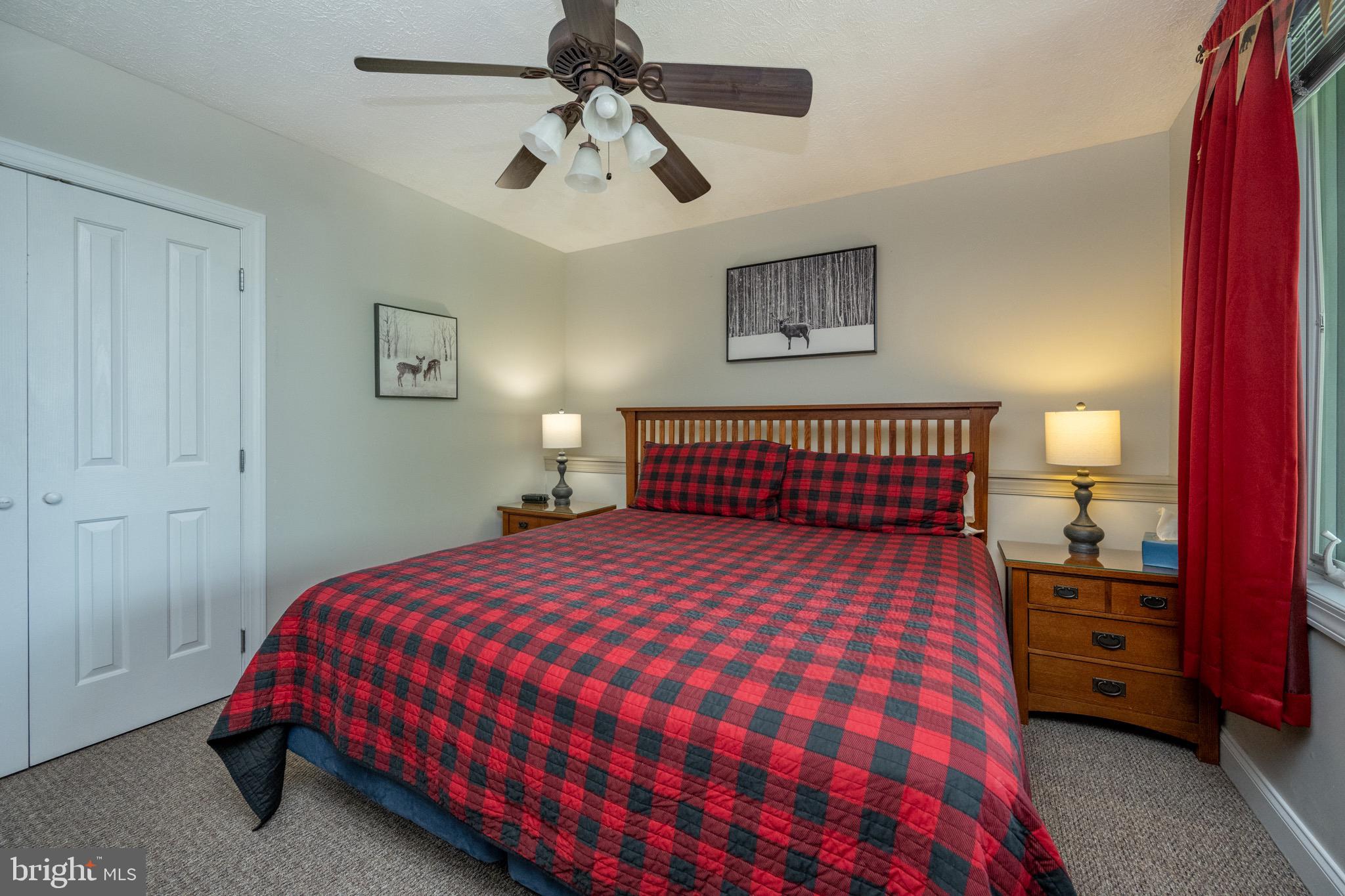 SILVER TREE LANDING - Residential