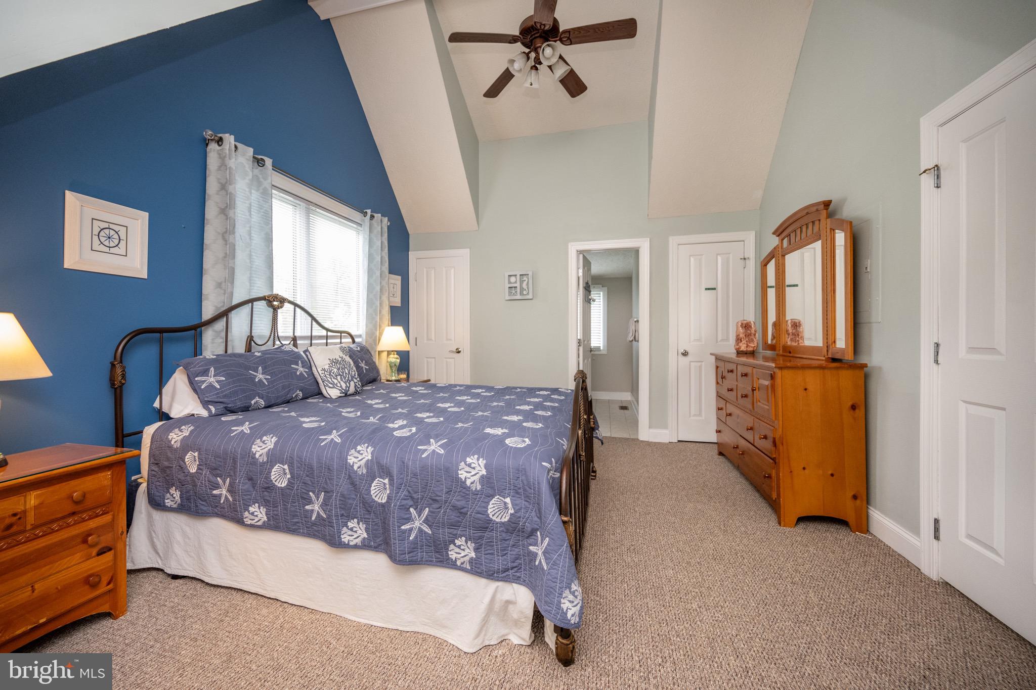 SILVER TREE LANDING - Residential