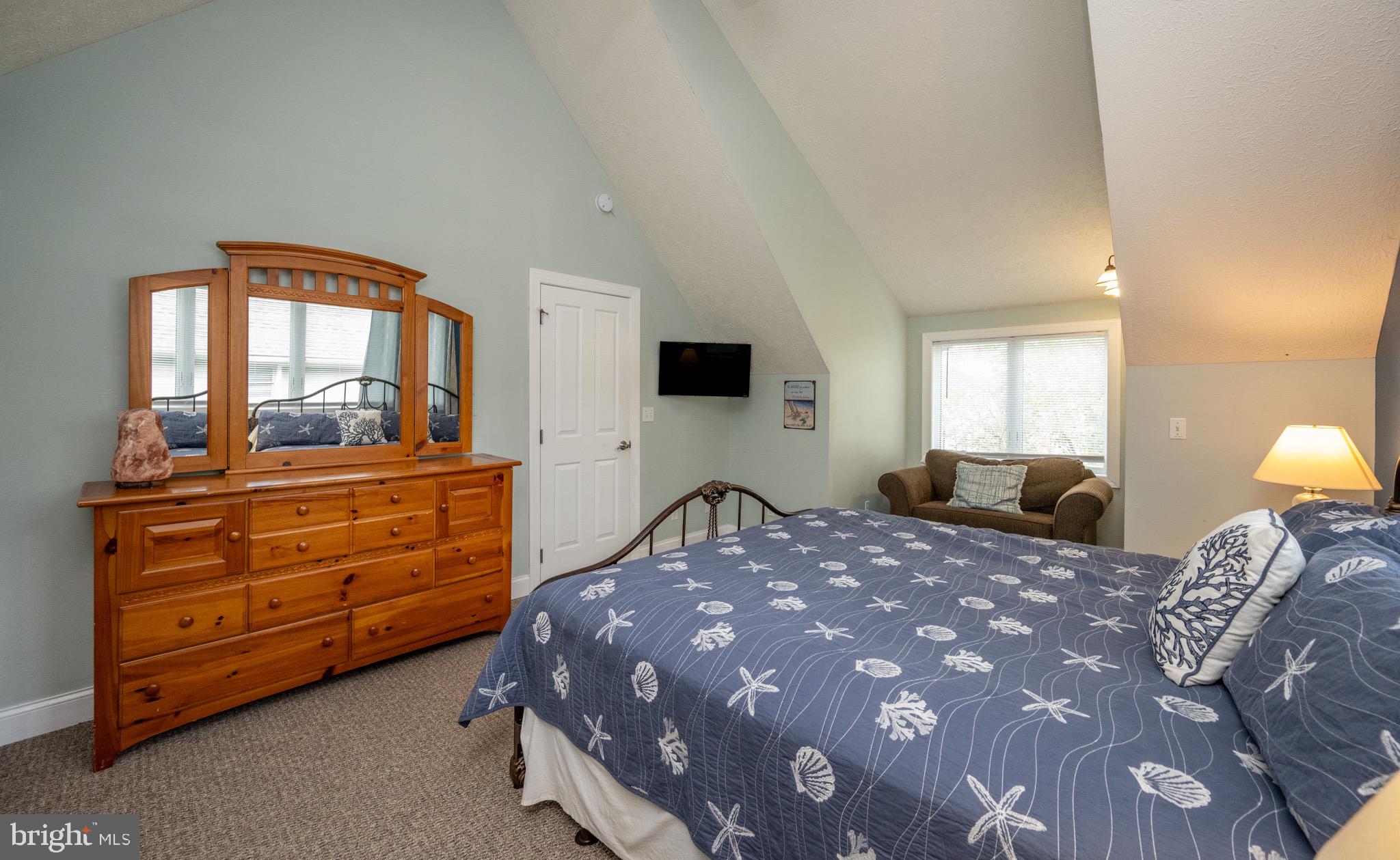 SILVER TREE LANDING - Residential