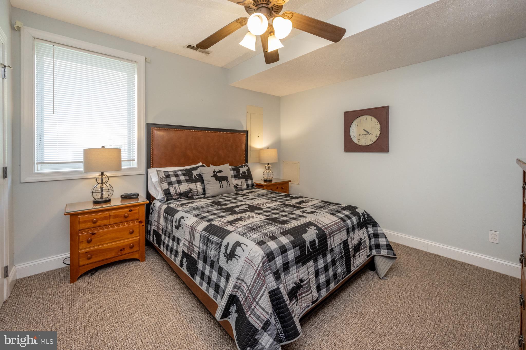 SILVER TREE LANDING - Residential