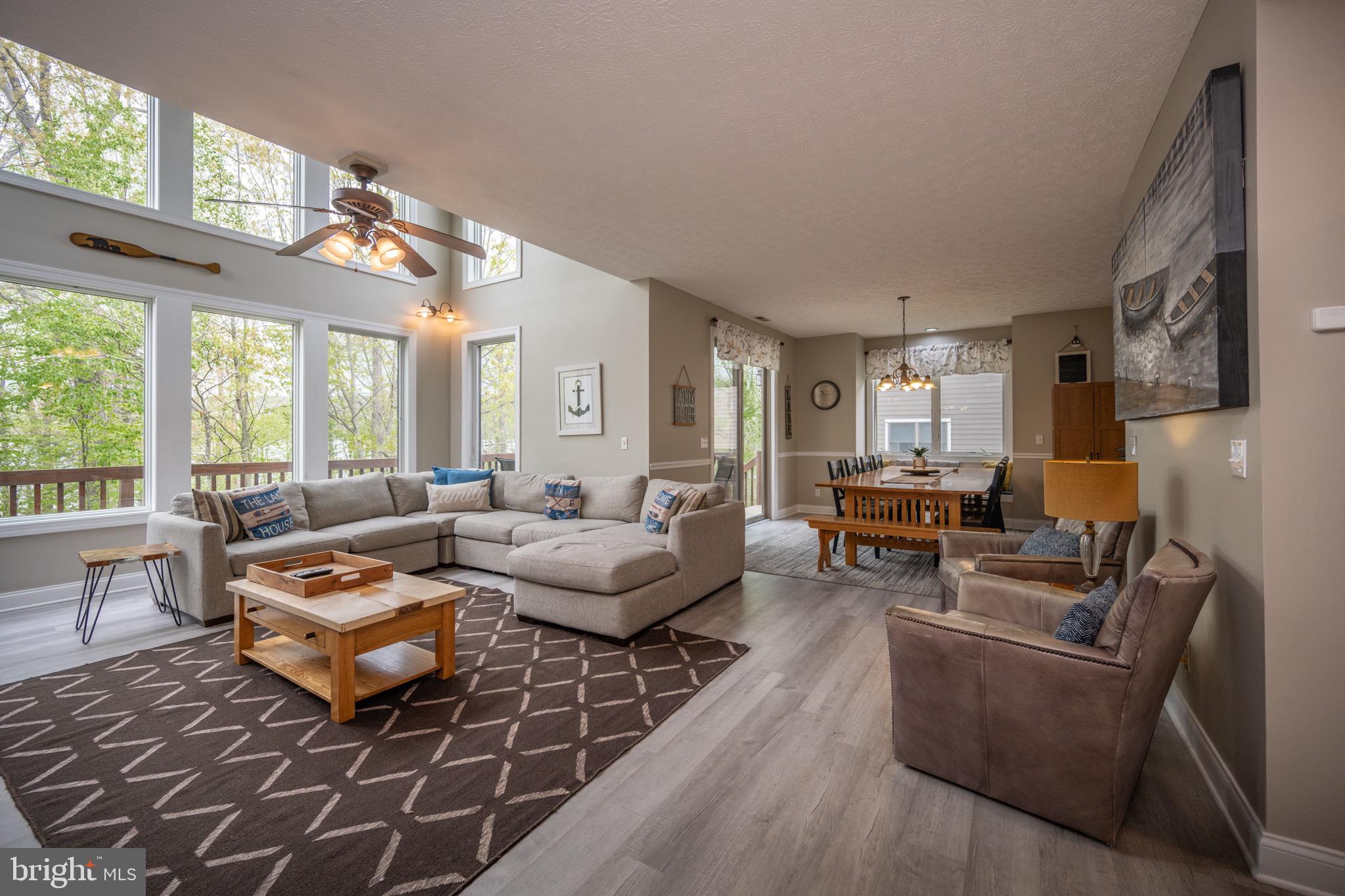 SILVER TREE LANDING - Residential