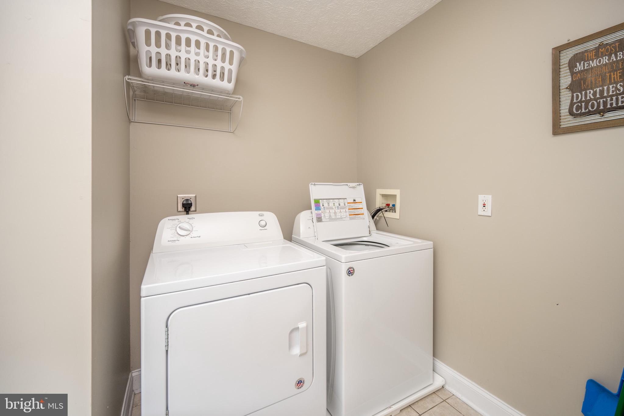 SILVER TREE LANDING - Residential