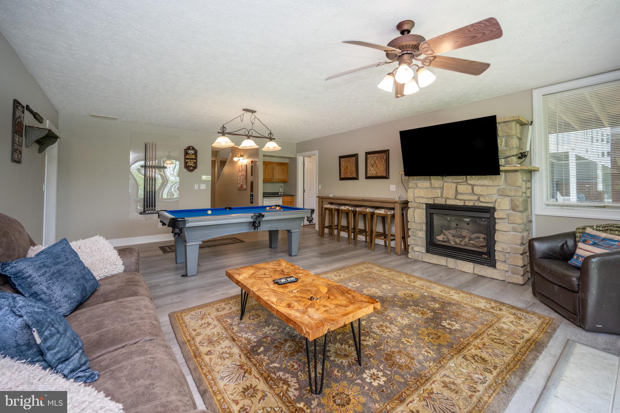 SILVER TREE LANDING - Residential