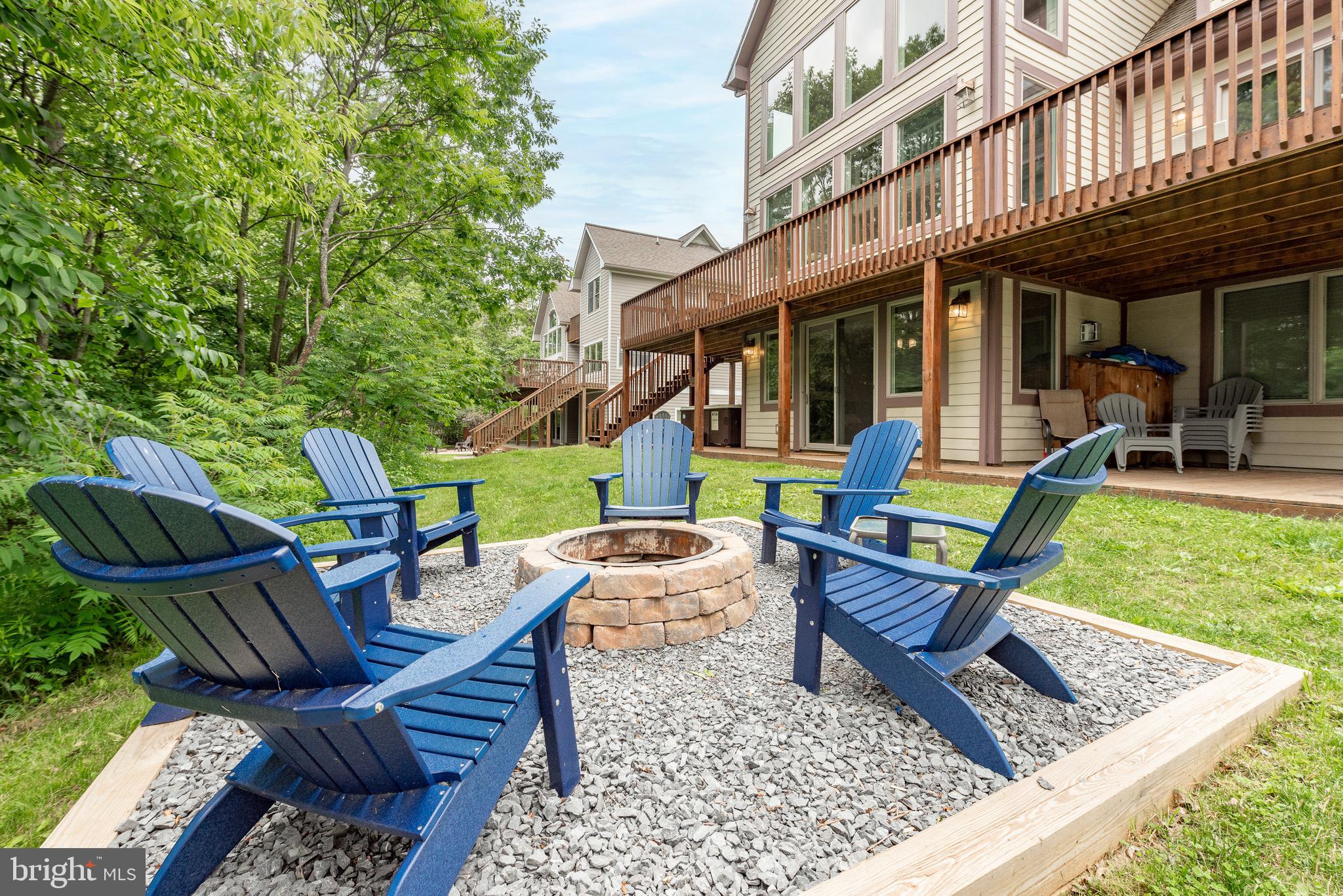 SILVER TREE LANDING - Residential