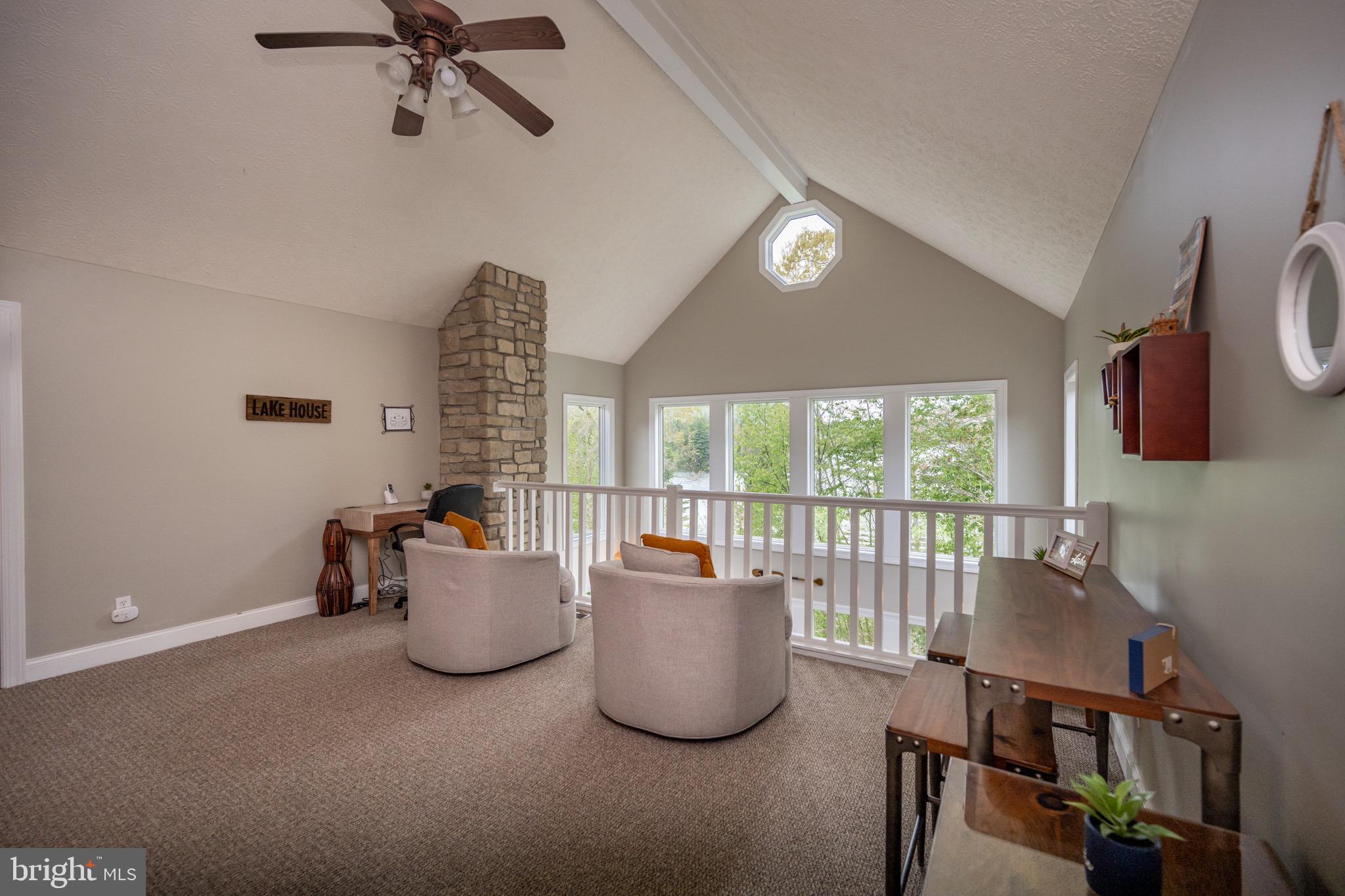 SILVER TREE LANDING - Residential