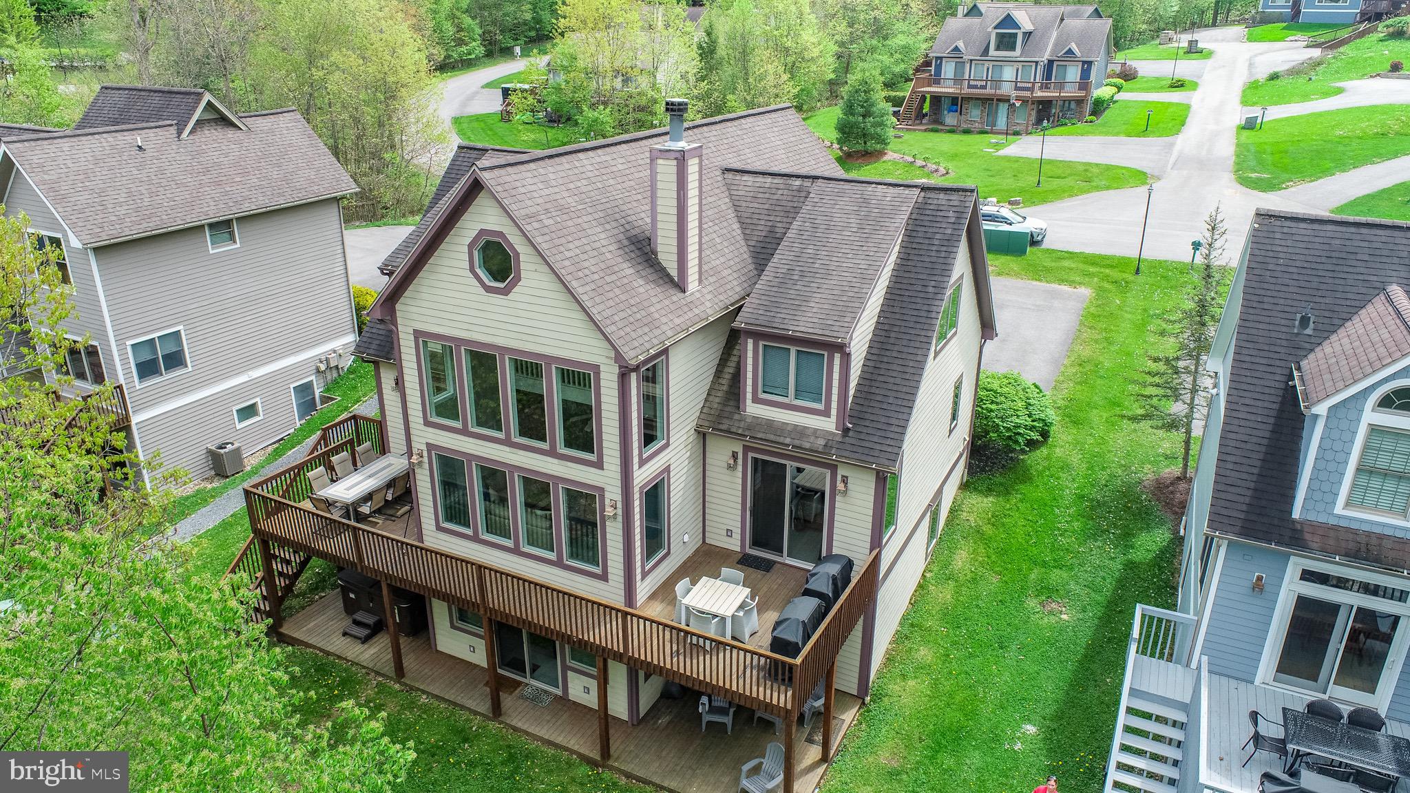 SILVER TREE LANDING - Residential