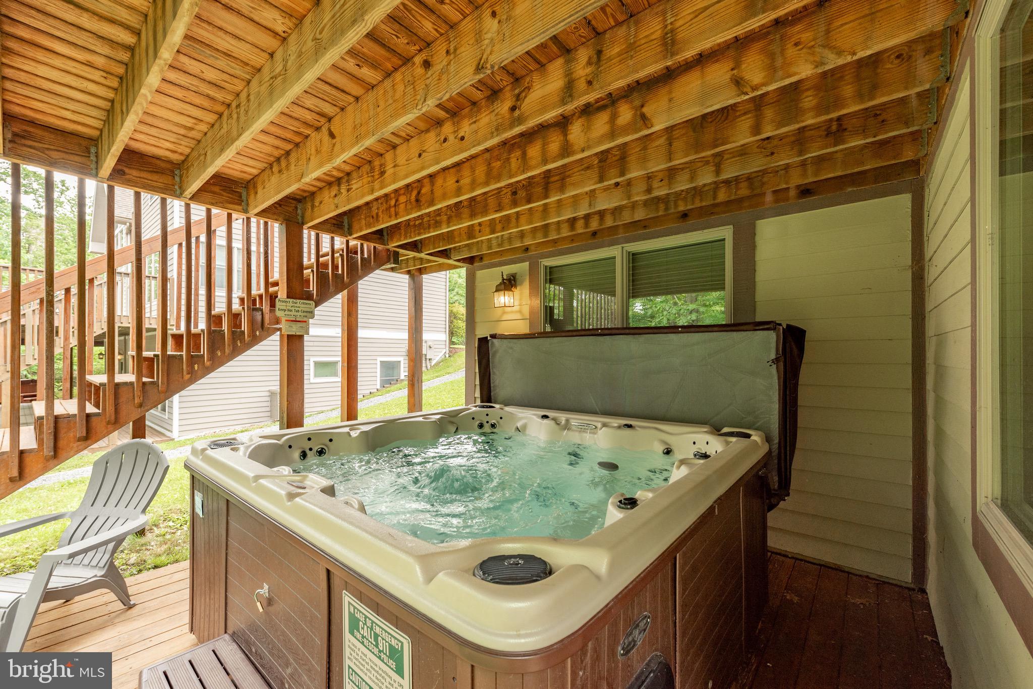 SILVER TREE LANDING - Residential