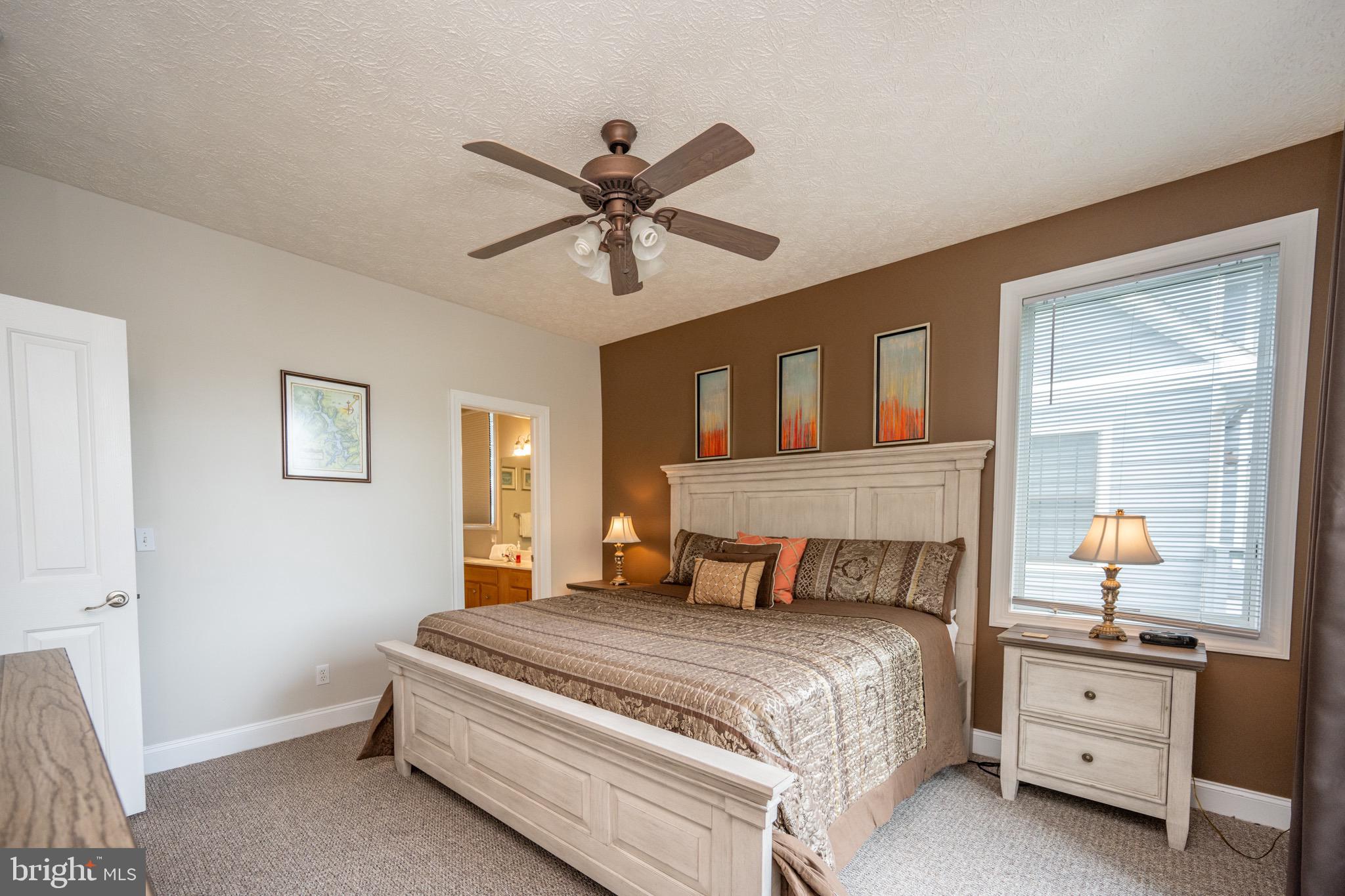 SILVER TREE LANDING - Residential