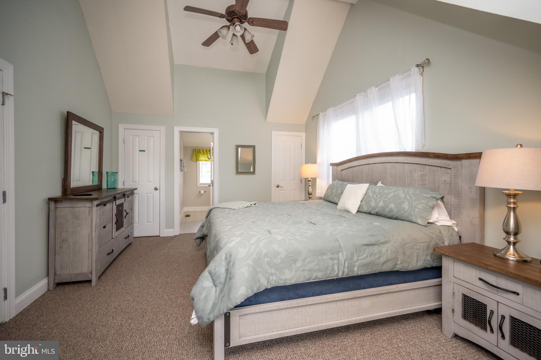 SILVER TREE LANDING - Residential