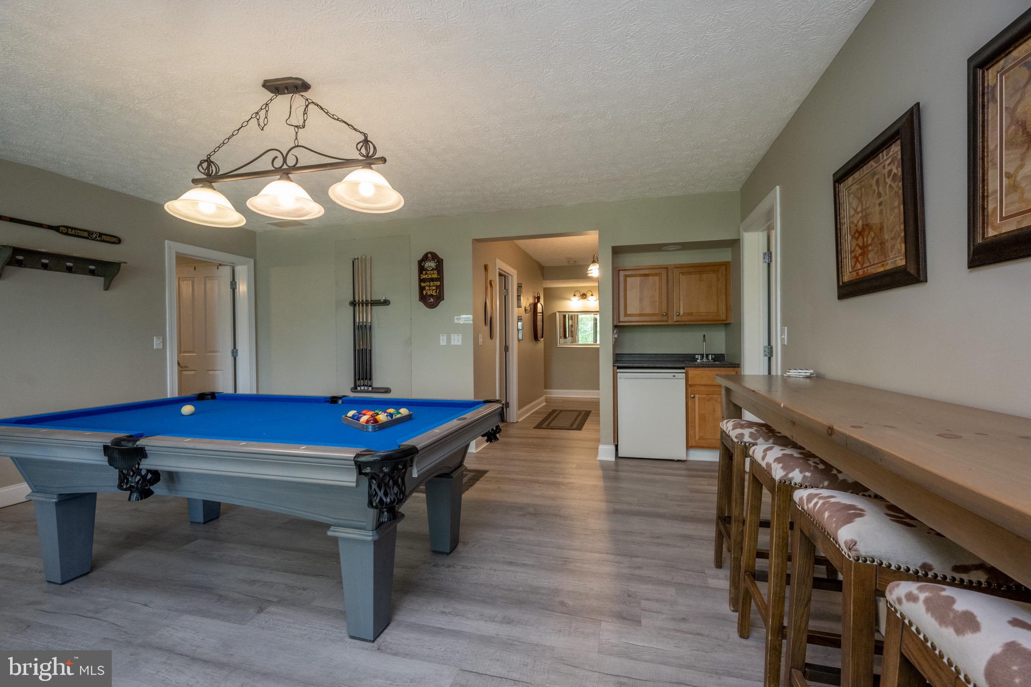 SILVER TREE LANDING - Residential