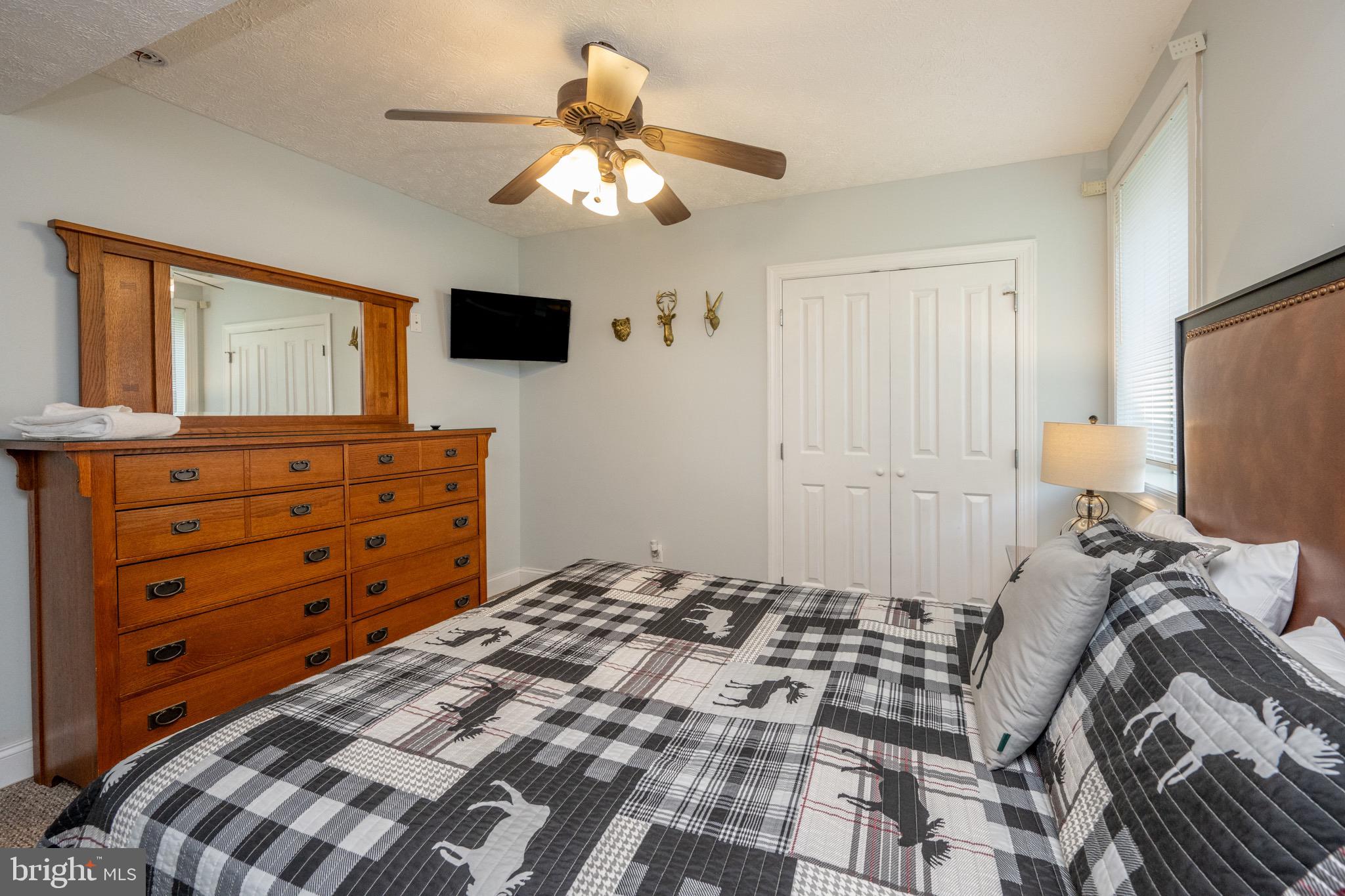 SILVER TREE LANDING - Residential