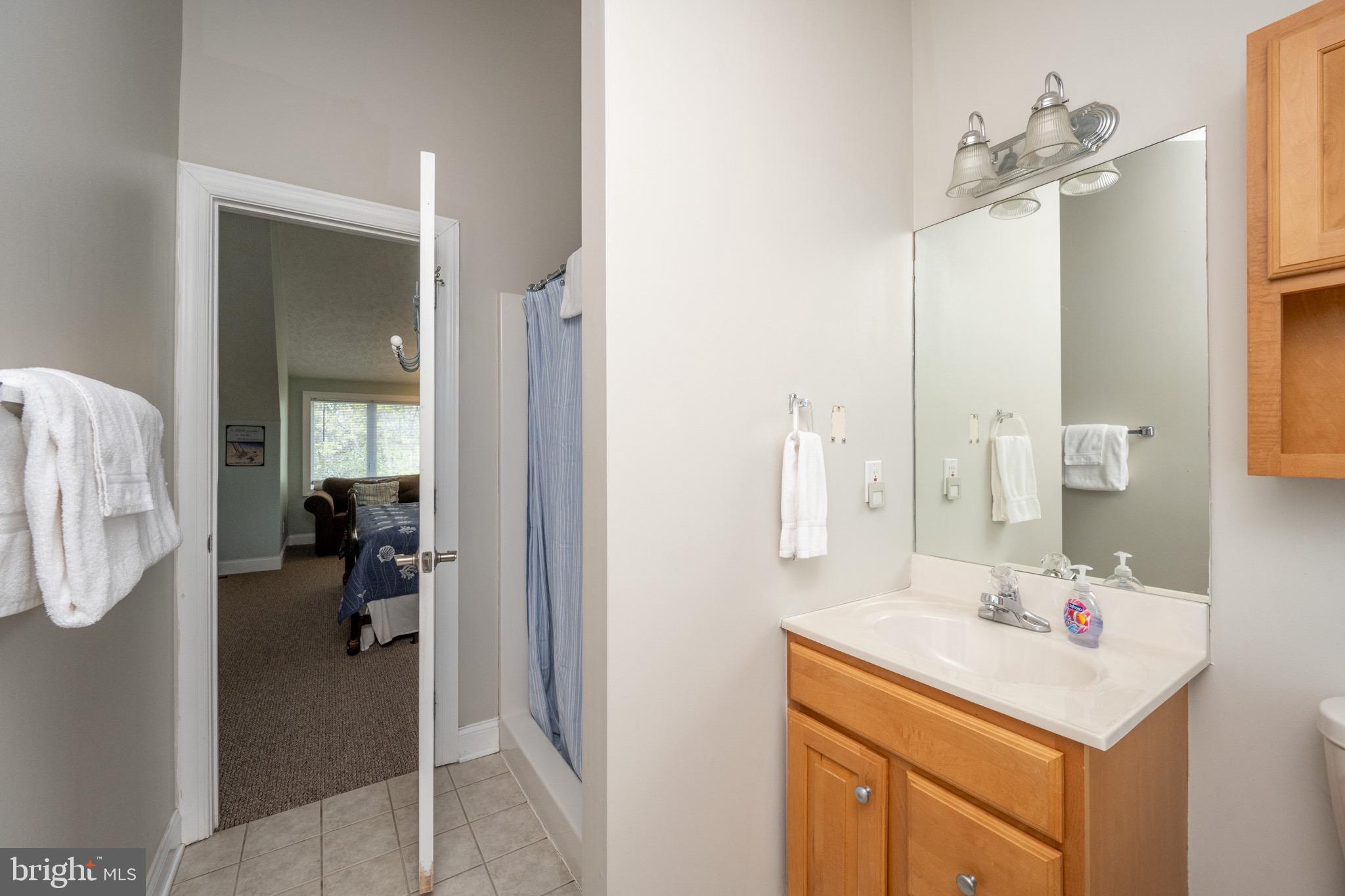 SILVER TREE LANDING - Residential