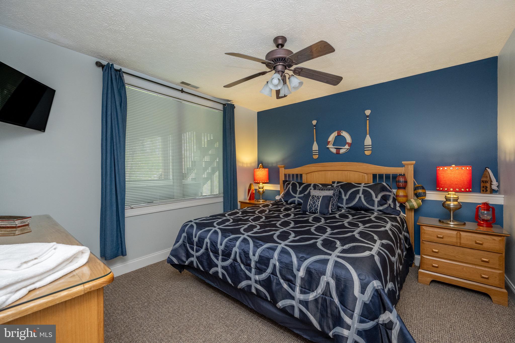 SILVER TREE LANDING - Residential